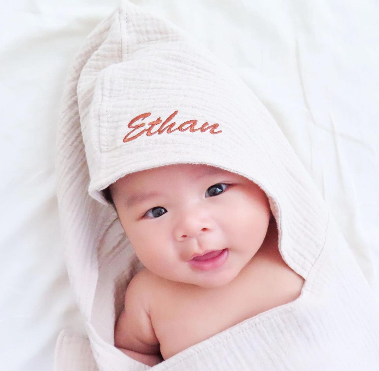 Organic Hooded Muslin Towel in Ivory Beige