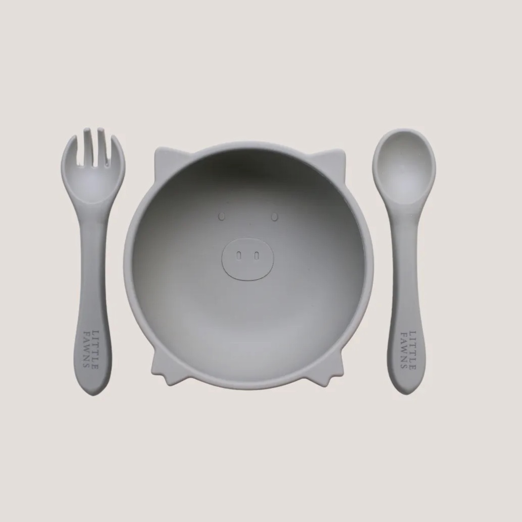 Silicone Suction Pig Bowl in Beach Sage