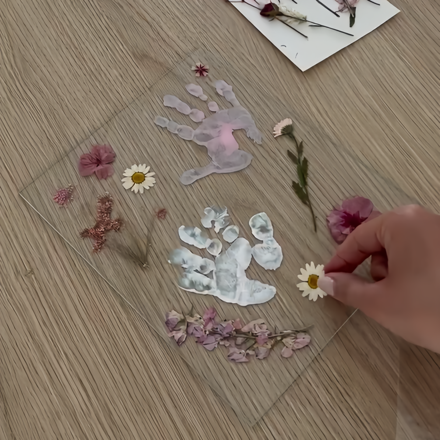 DIY Dried Flower Handprint Frame Material Pack Metal Frame Dried flower Ornaments Glass Plant Specimen Mother's Day Gifts - soufeelmy