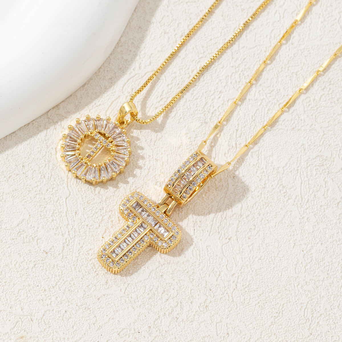 Letter Necklace 14k Gold Plated Bling Dainty Necklaces Trendy Chunky Custom Name Necklace Personalized Round Circle Pendant Zirconia Letters Name Crystal Jewelry Gifts for Women - soufeelmy