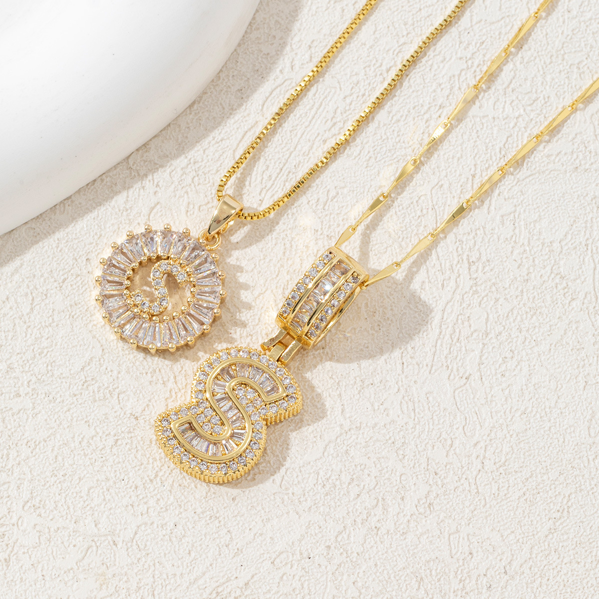 Letter Necklace 14k Gold Plated Bling Dainty Necklaces Trendy Chunky Custom Name Necklace Personalized Round Circle Pendant Zirconia Letters Name Crystal Jewelry Gifts for Women - soufeelmy