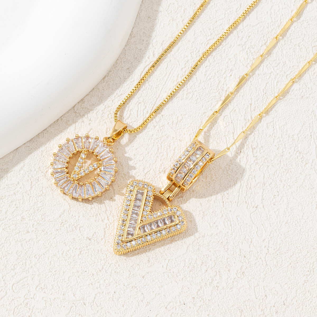 Letter Necklace 14k Gold Plated Bling Dainty Necklaces Trendy Chunky Custom Name Necklace Personalized Round Circle Pendant Zirconia Letters Name Crystal Jewelry Gifts for Women - soufeelmy