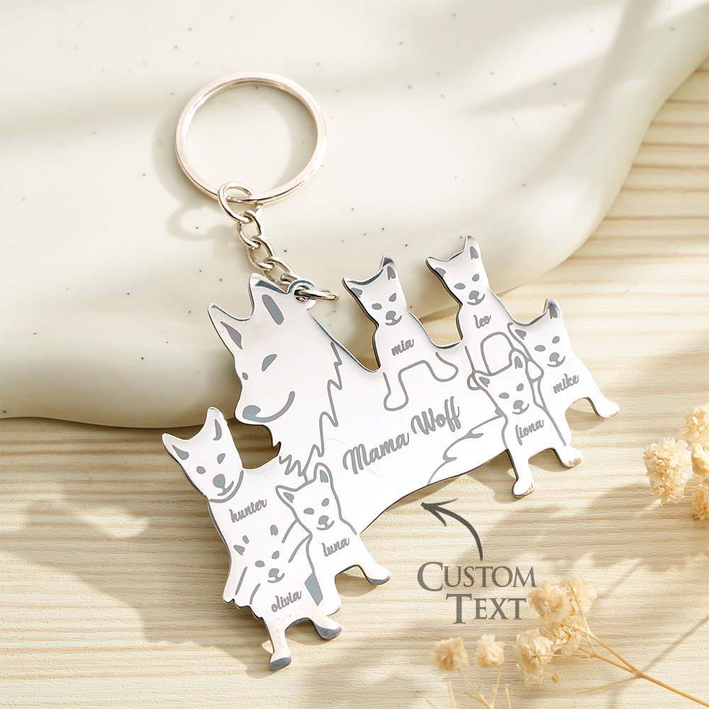 Personalized Wolf Keychain with Engraved Family Names Gift for Family - soufeelmy