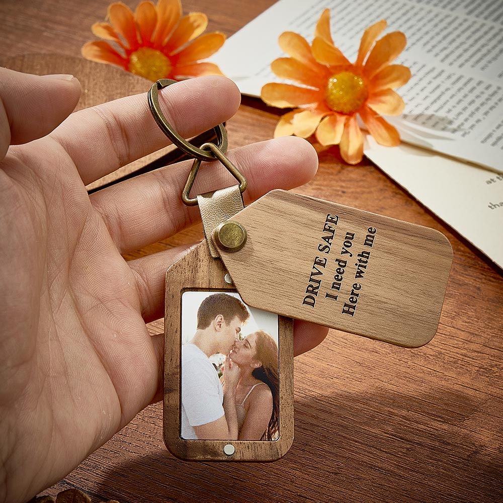 Personalized Photo Keychain Magnetic Engraved Keychain Valentine's Day Gifts for Him - soufeelmy