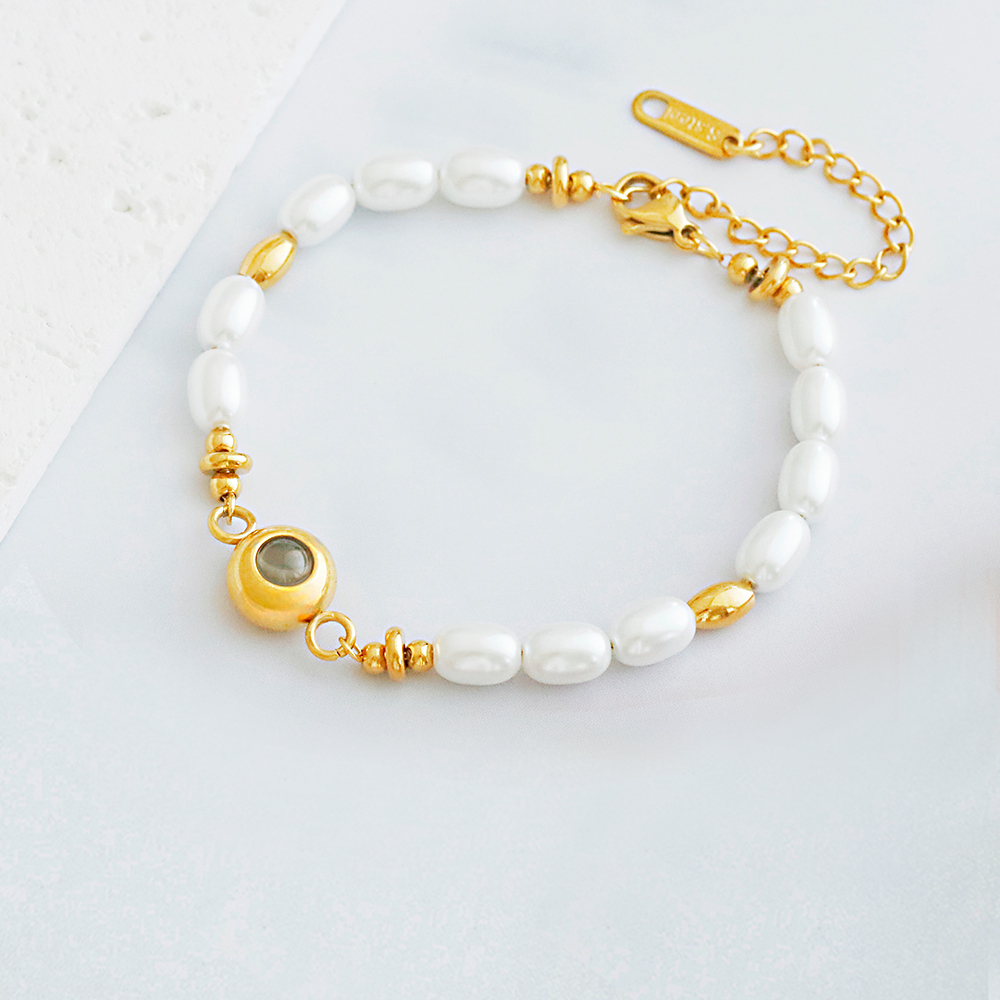 Personalized Photo Projection Circle Vintage Luxury Bracelet 18k Gold Plated Stainless Steel Pearl Bracelet Pearl Bracelet Gift for Her - soufeelmy