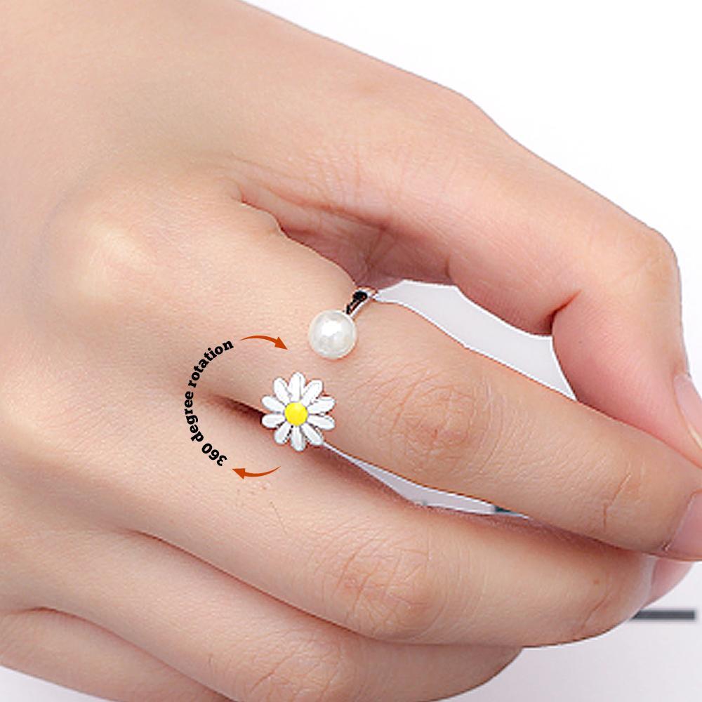 Anxiety Ring Rotating Daisy Flower Opening Ring Anniversary Birthday Gifts For Women Girls - soufeelmy