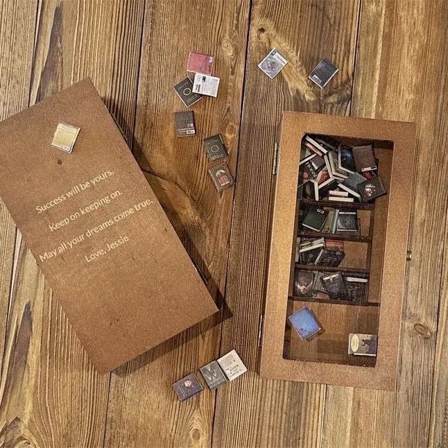 Edition Anxiety Bookcase Book Lover Gift Miniature Bookcase Study Decoration Best Friend Gift Booktok Library - soufeelmy