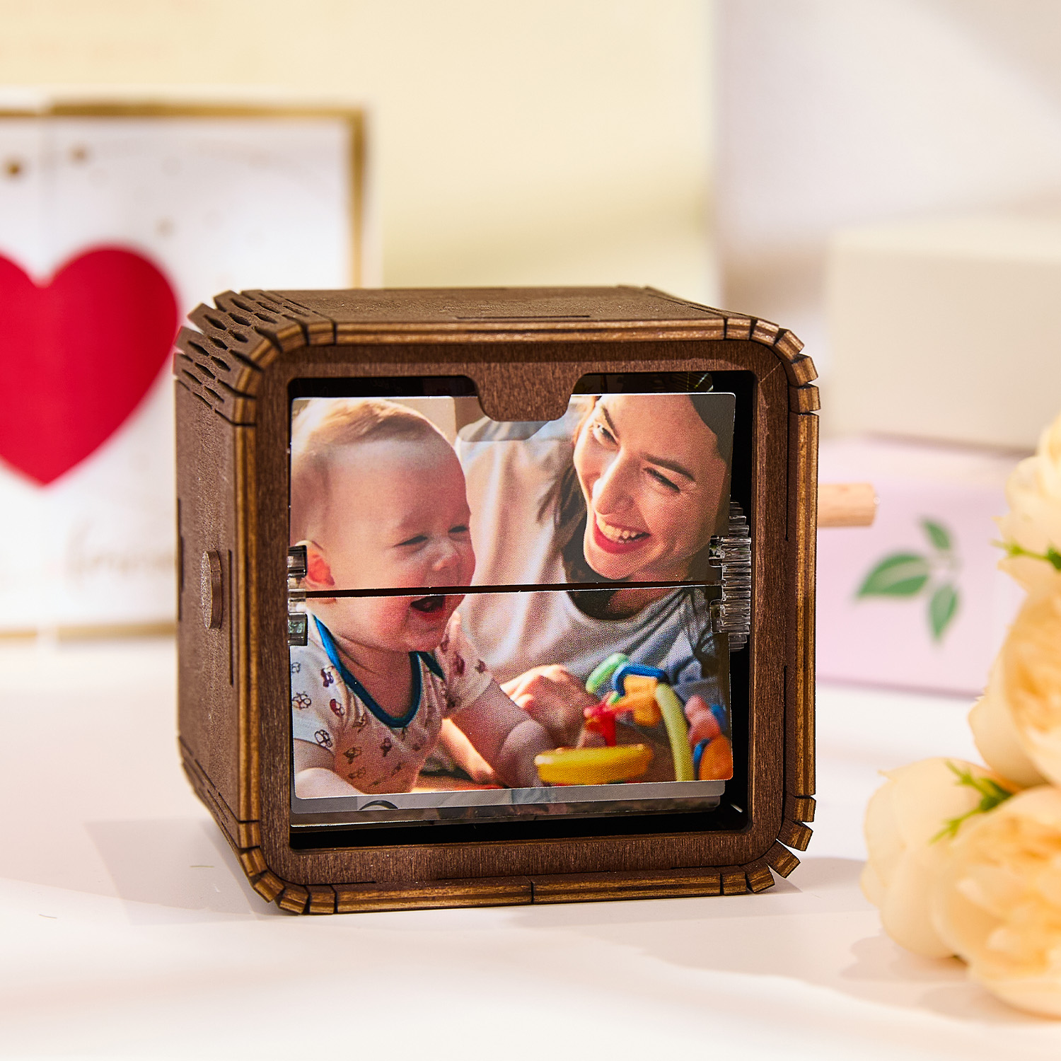 Custom 16 Photos Music Flipbook Frame Animation Machine Mechanical Hand-cranked Photo Album with Light Unique Mother's Day Gifts - soufeelau