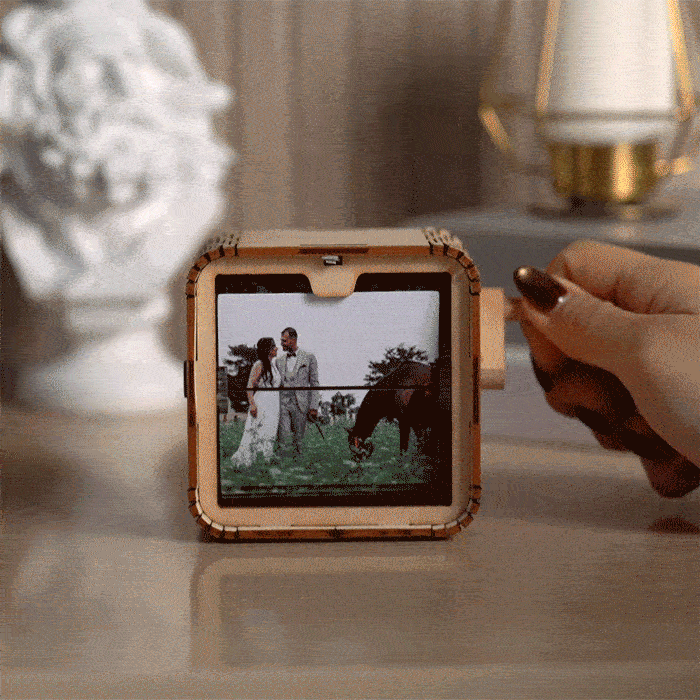 Custom 16 Photos Music Flipbook Frame Wood Color Animation Machine Mechanical Hand-cranked Photo Album with Light - soufeelau