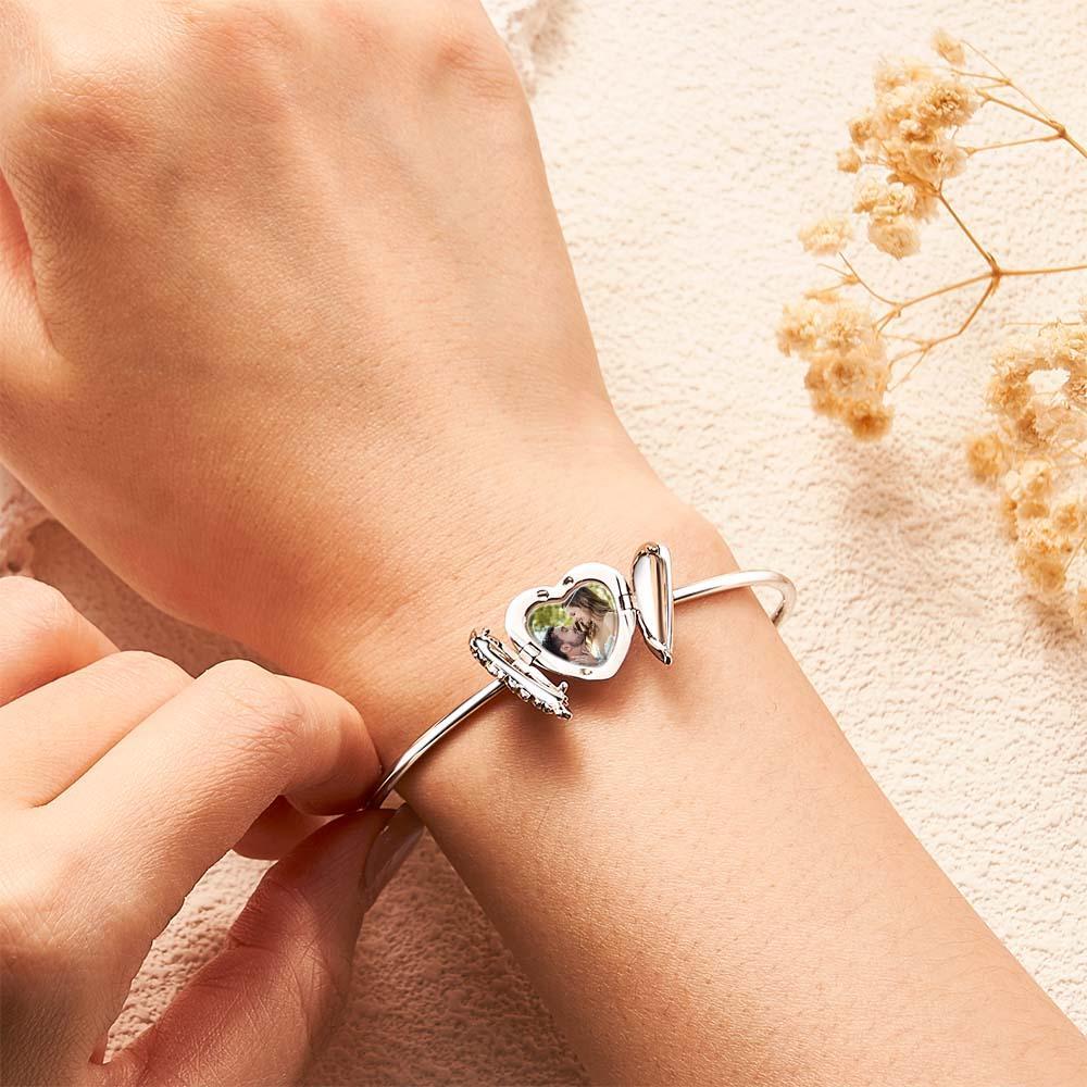 Personalized Photo Love Heart Bracelet for Women Angel Wings Heart Dangle Charm Meaningful Gift for Her - soufeelau