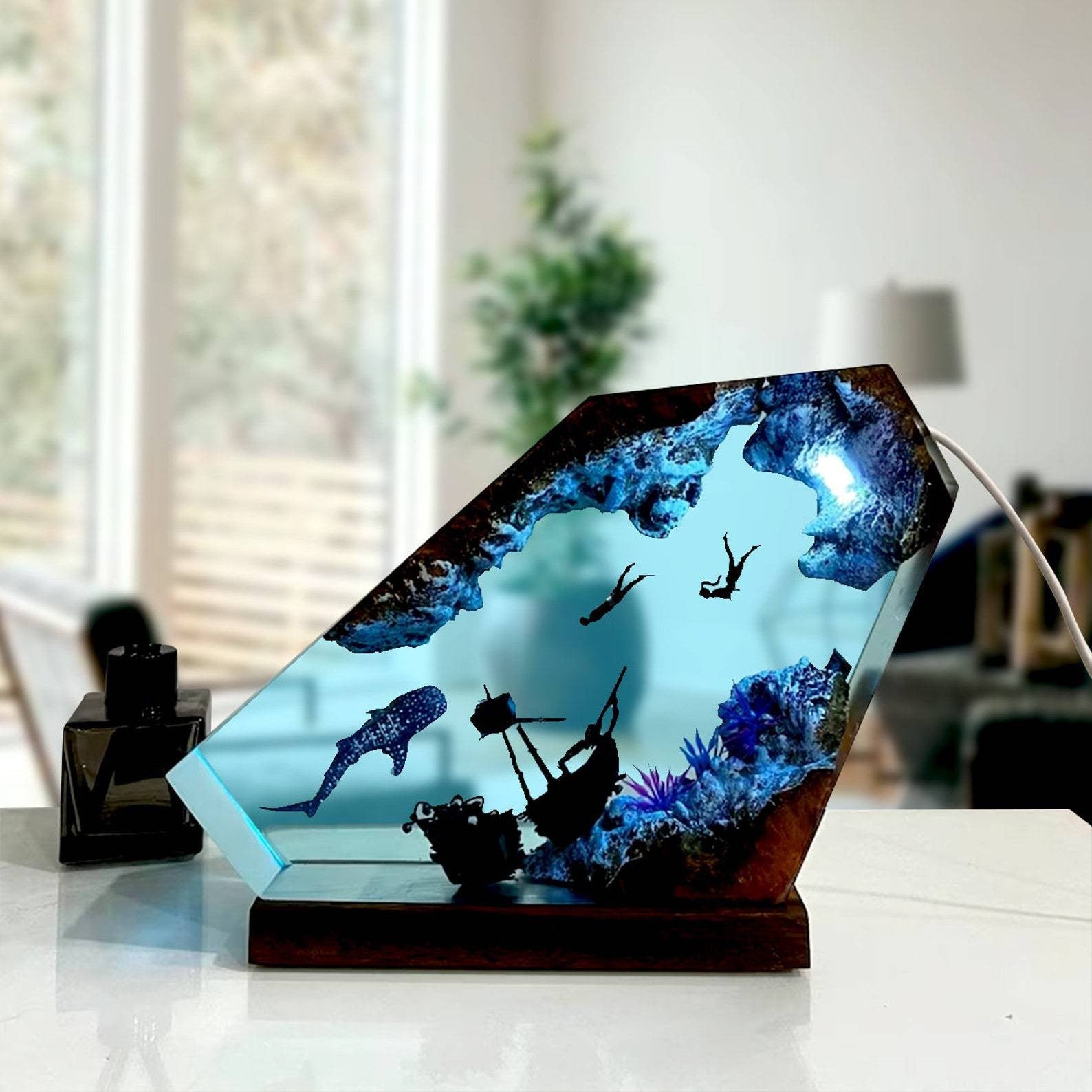 Art Resin Lamp Night Light Whale and Couple Diver Home Decor Gift Unique Birthday Gift Ideas - soufeelau
