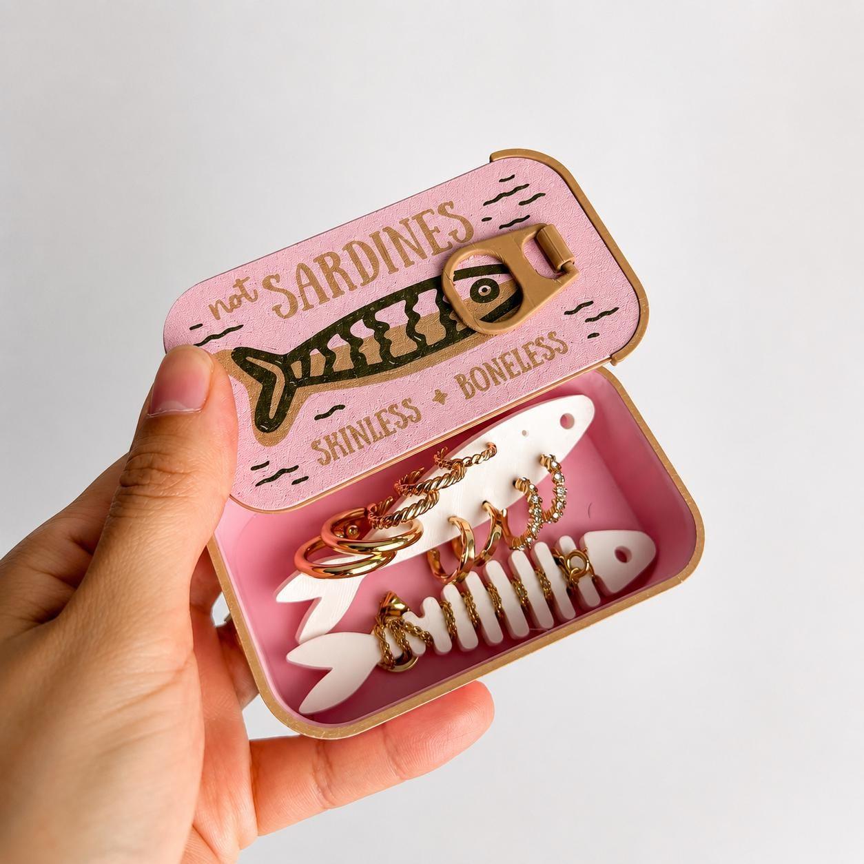 Fish Can Travel Jewelry Box – Cute Portable Jewelry Organizer Case for Rings, Earrings & Necklaces - soufeelau