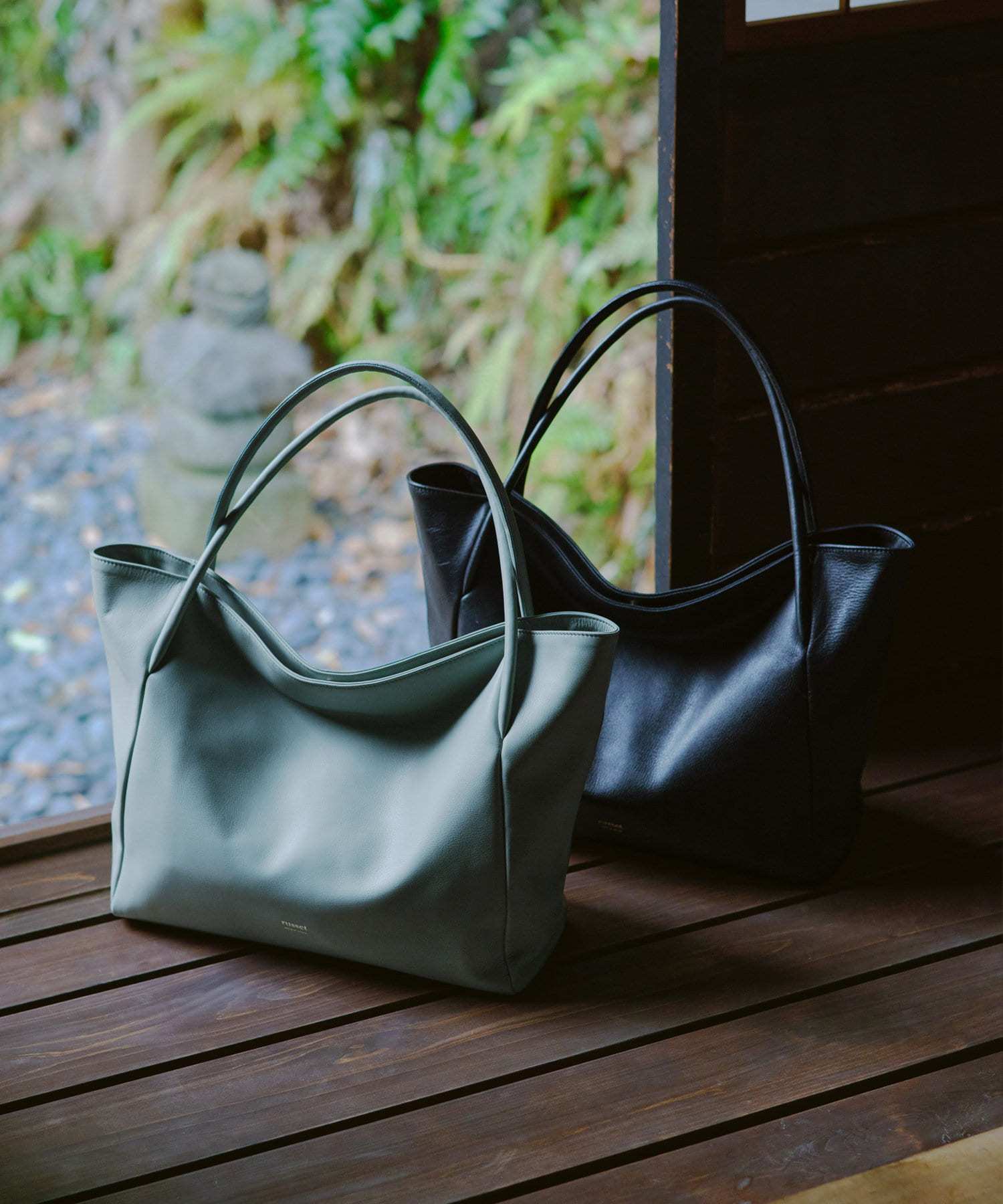 Russet [Soft leather] Simple tote bag 