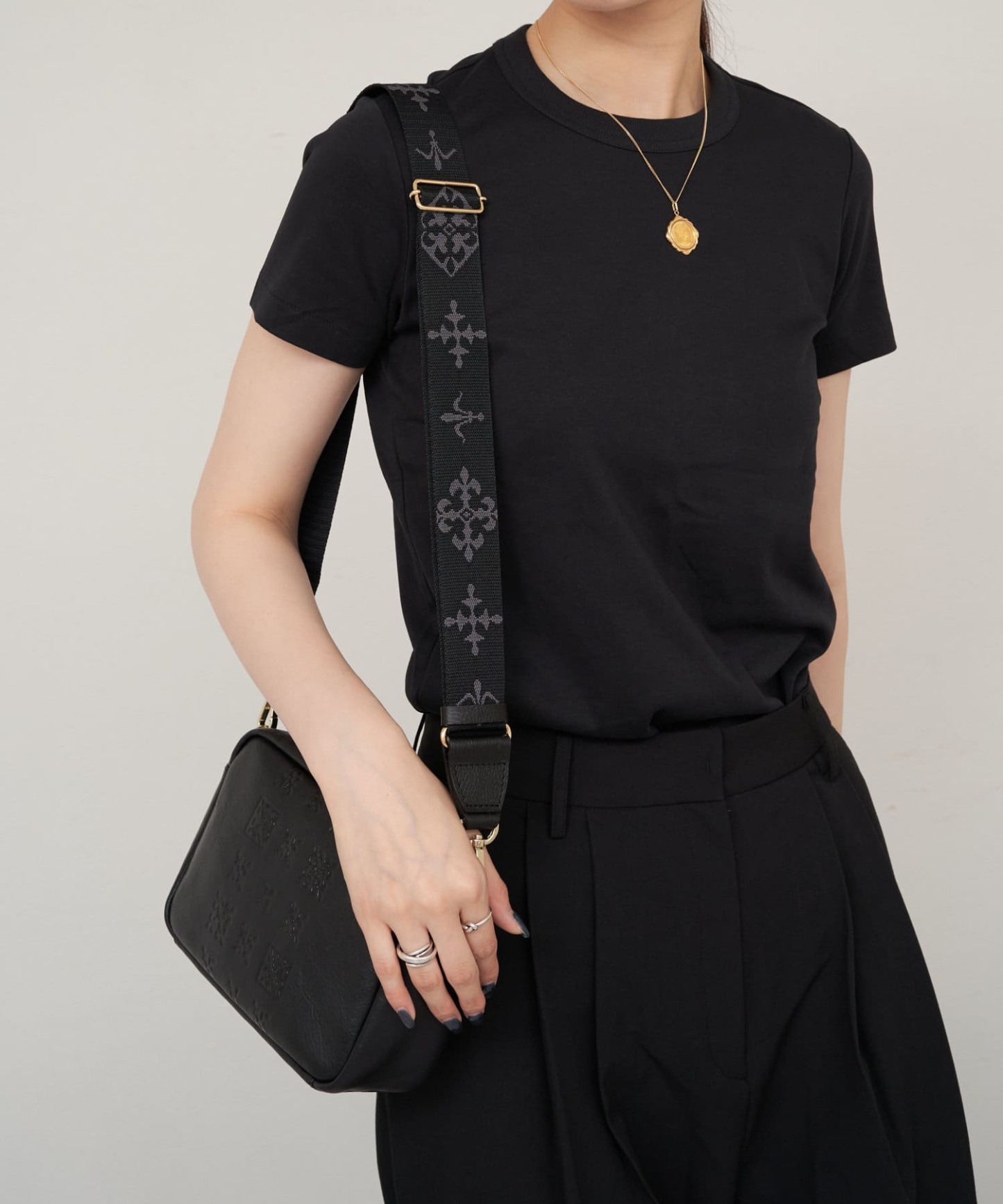 Russet Arrange Shoulder Belt (Monogram)