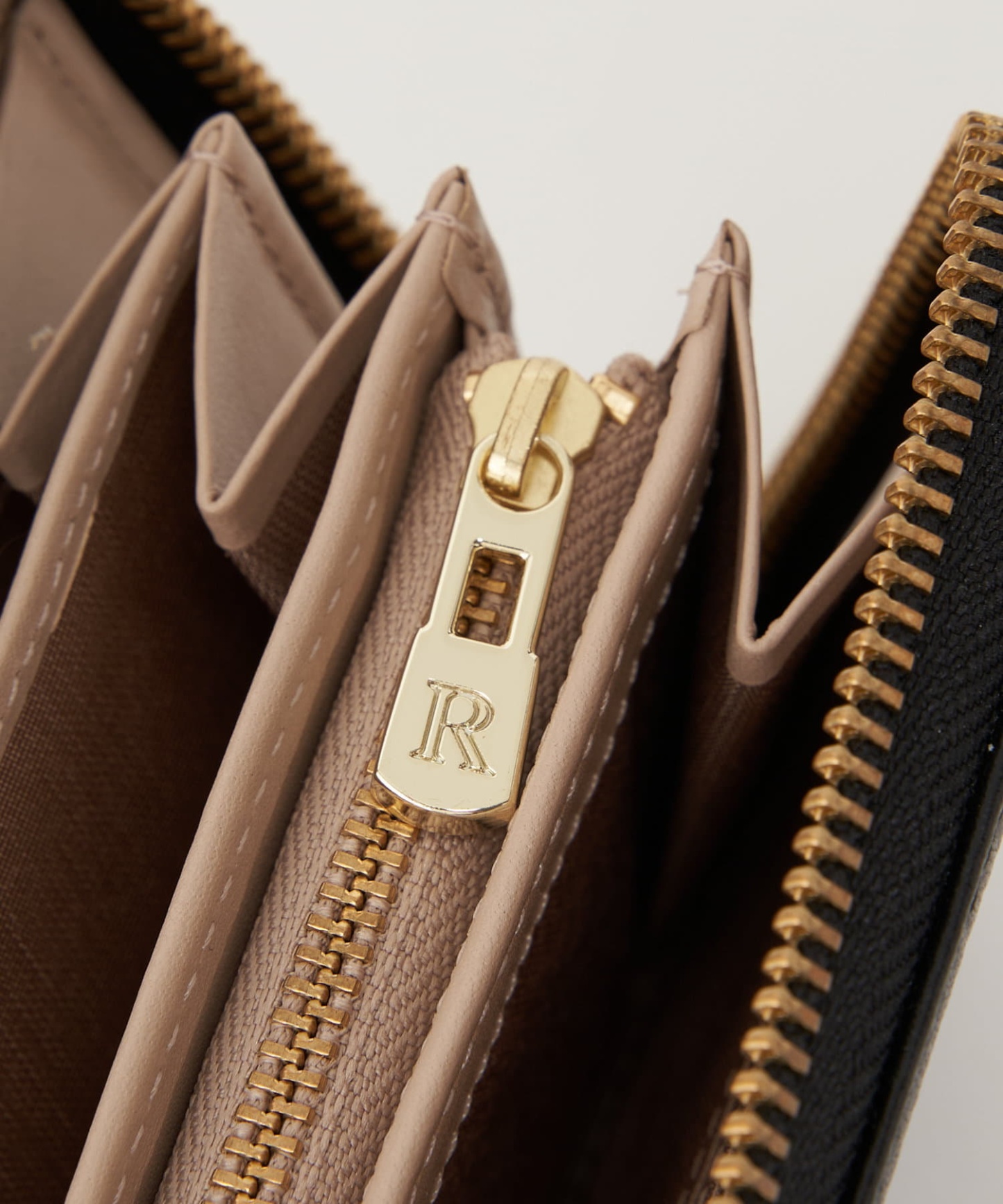 Russet Monogram Plate Round Zip Wallet