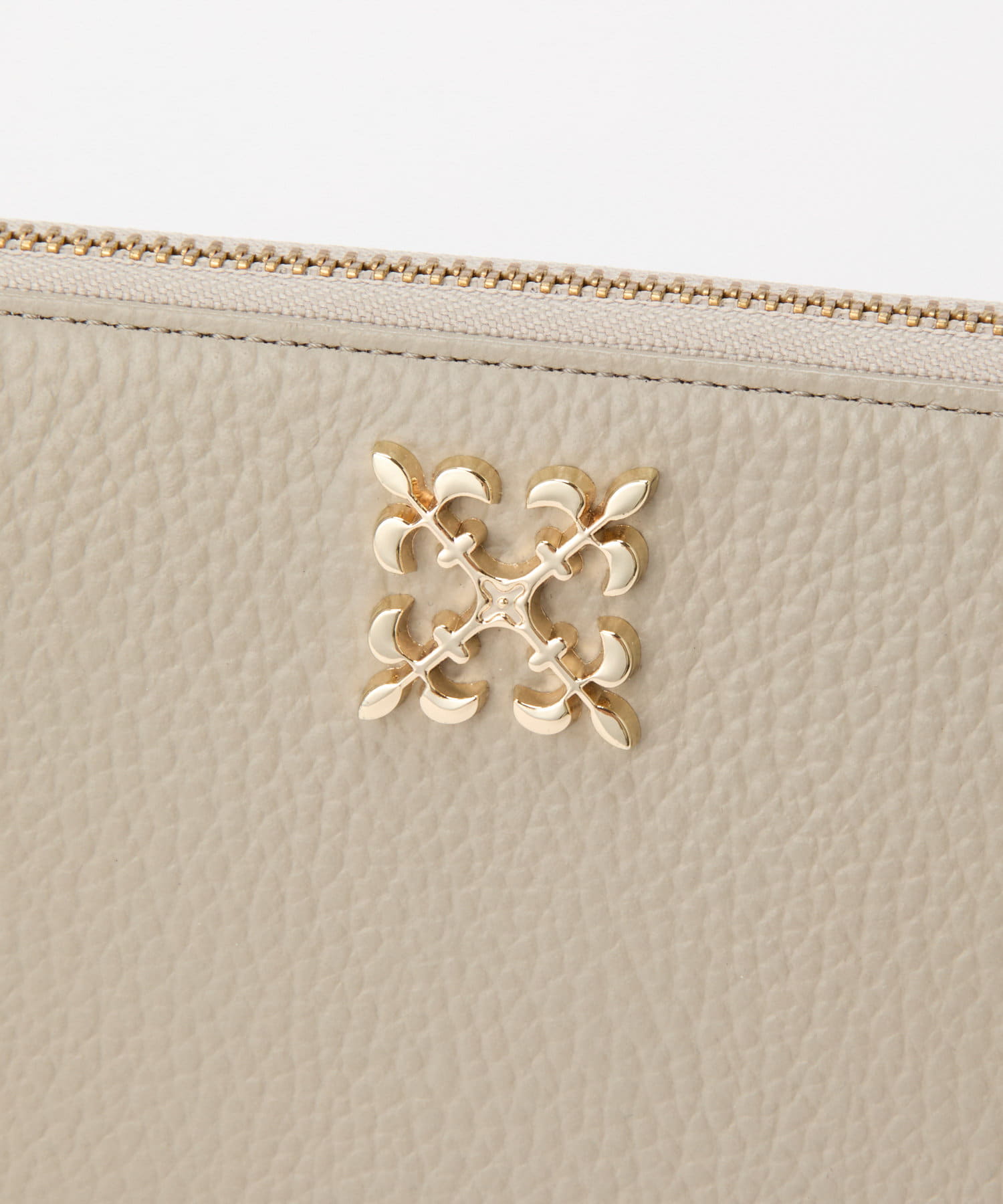 Russet Monogram Plate Round Zip Wallet