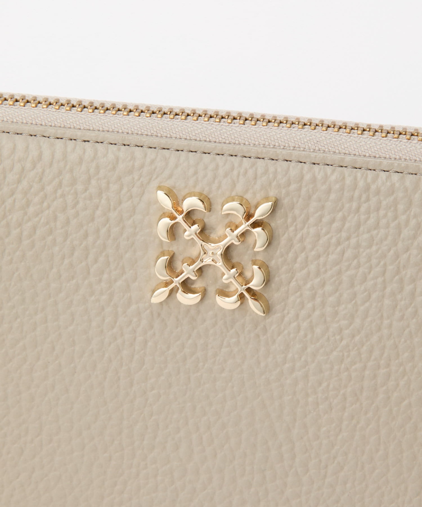 Russet Monogram Plate Round Zip Wallet
