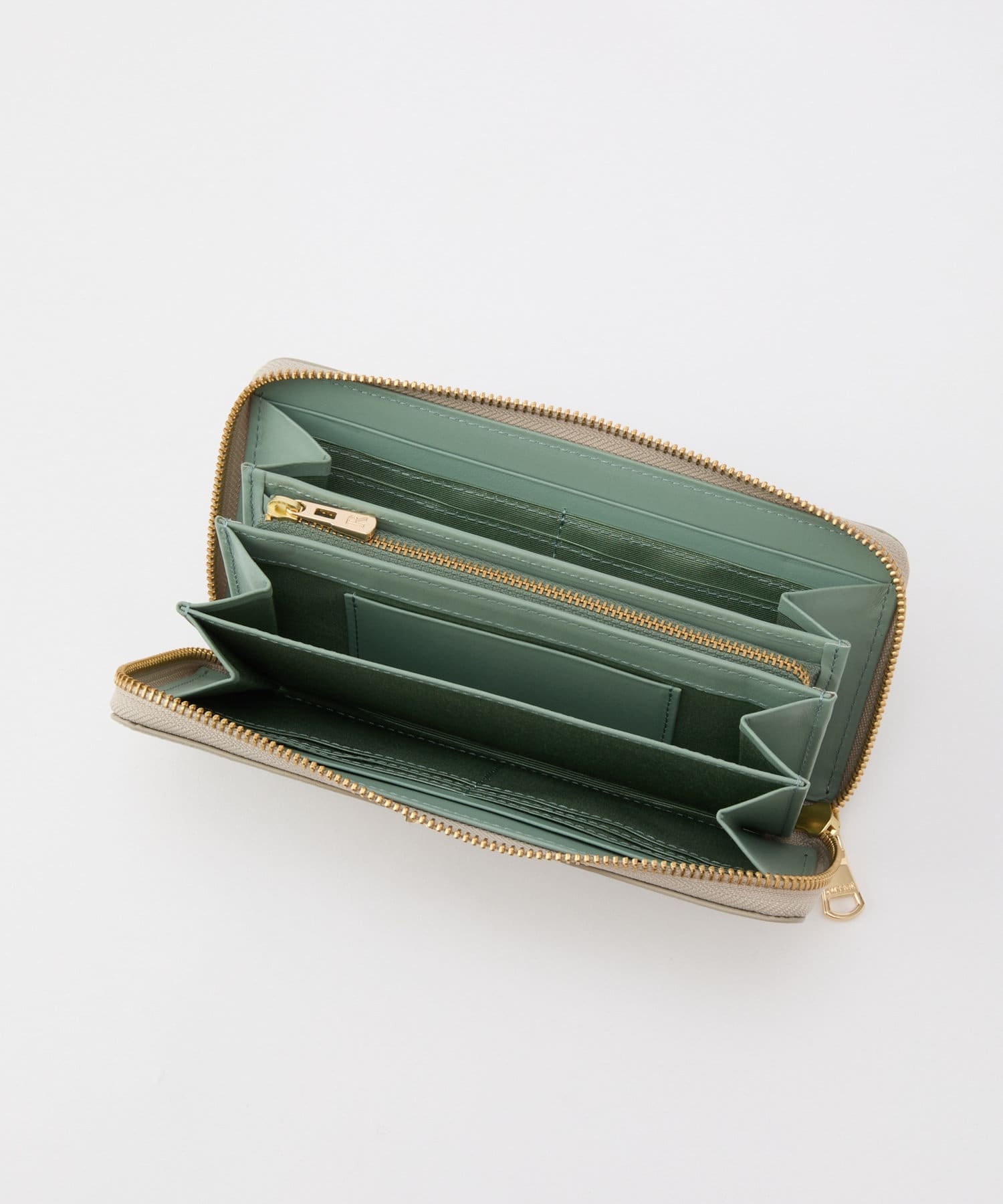 Russet Monogram Plate Round Zip Wallet