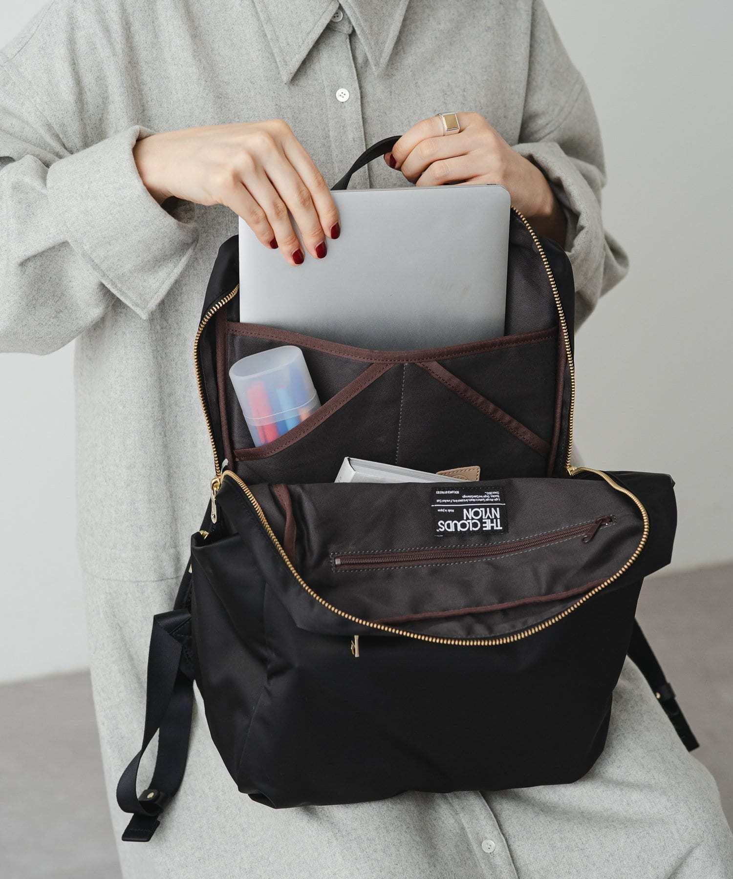 Russet Multifunctional backpack