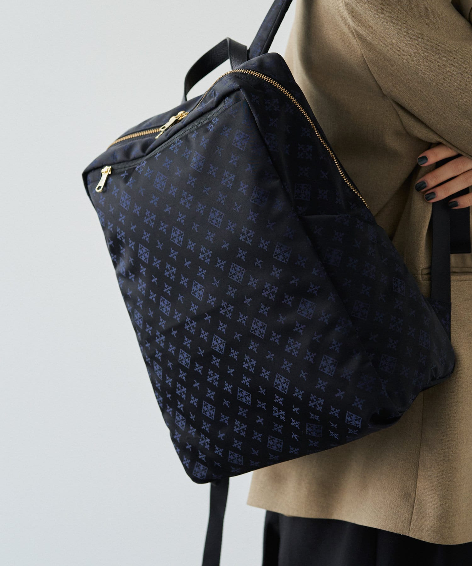 Russet Multifunctional backpack