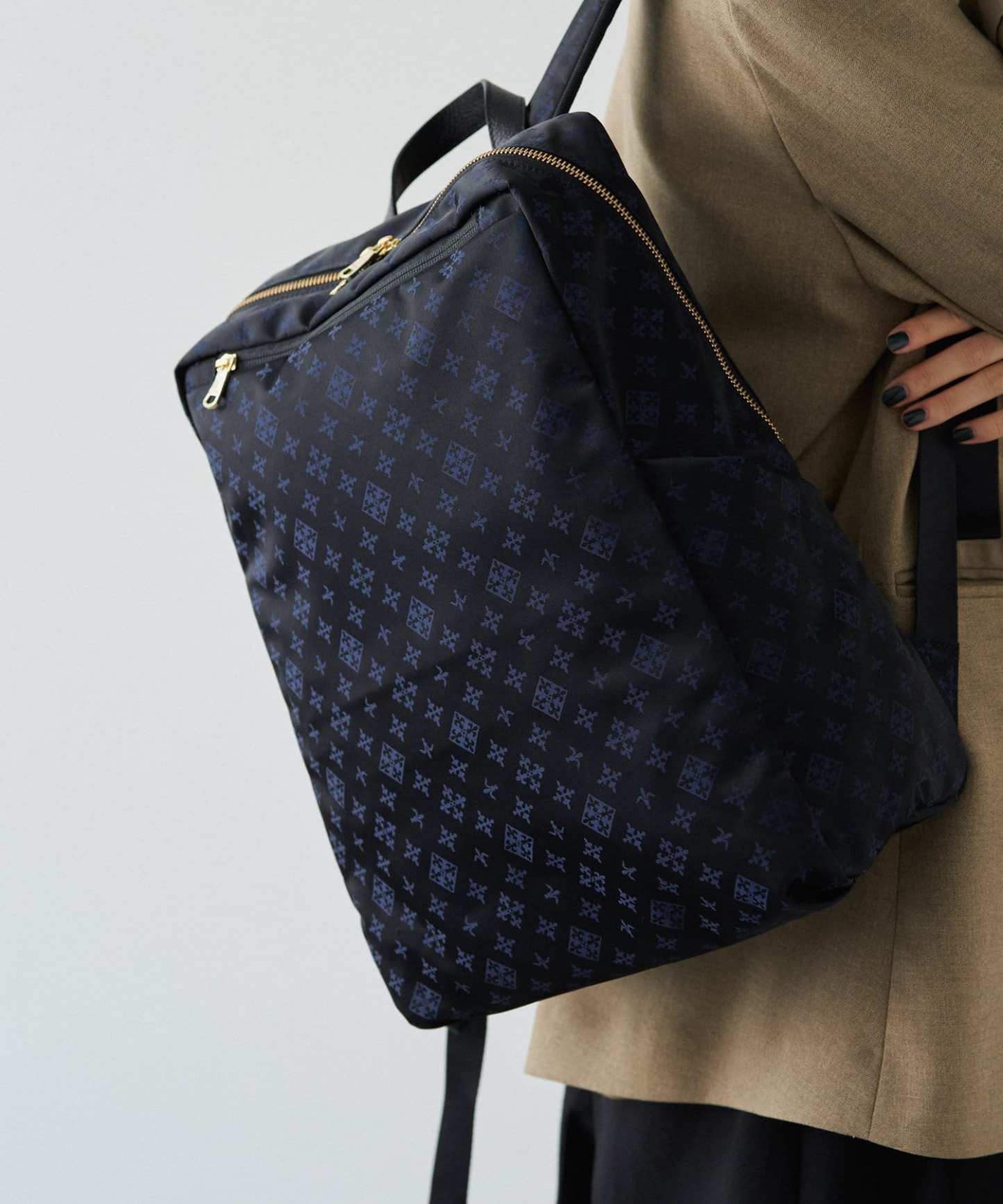 Russet Multifunctional backpack