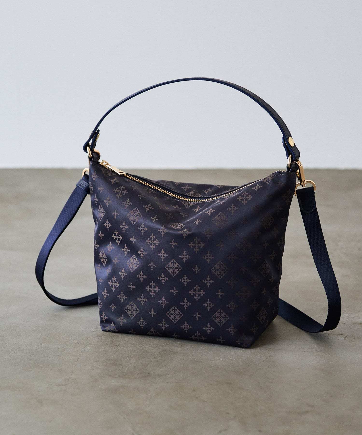 *4-6 WEEKS* (1243)Russet Simple Shoulder Bag (Nylon Jacquard)