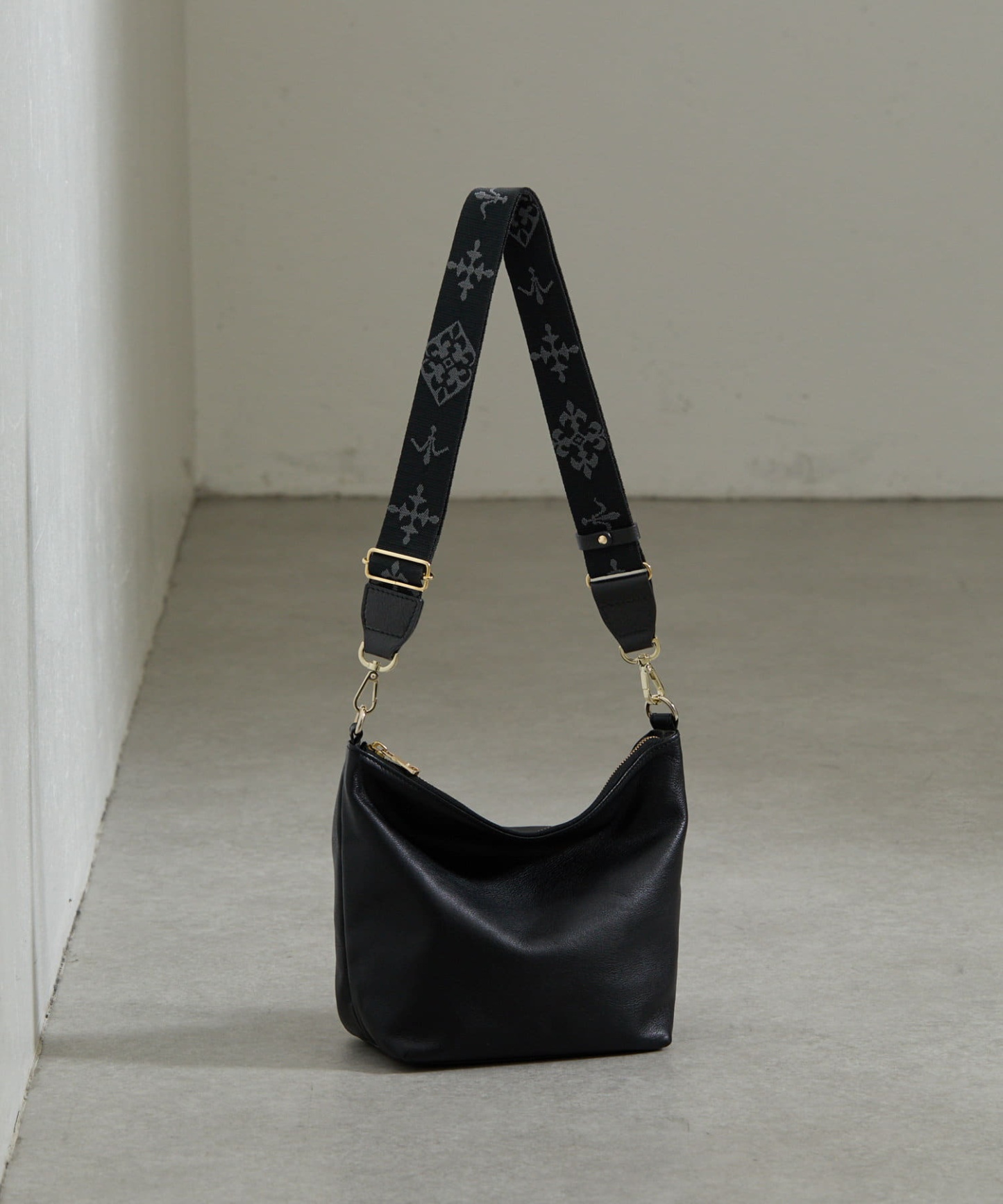 Russet Soft leather simple shoulder bag