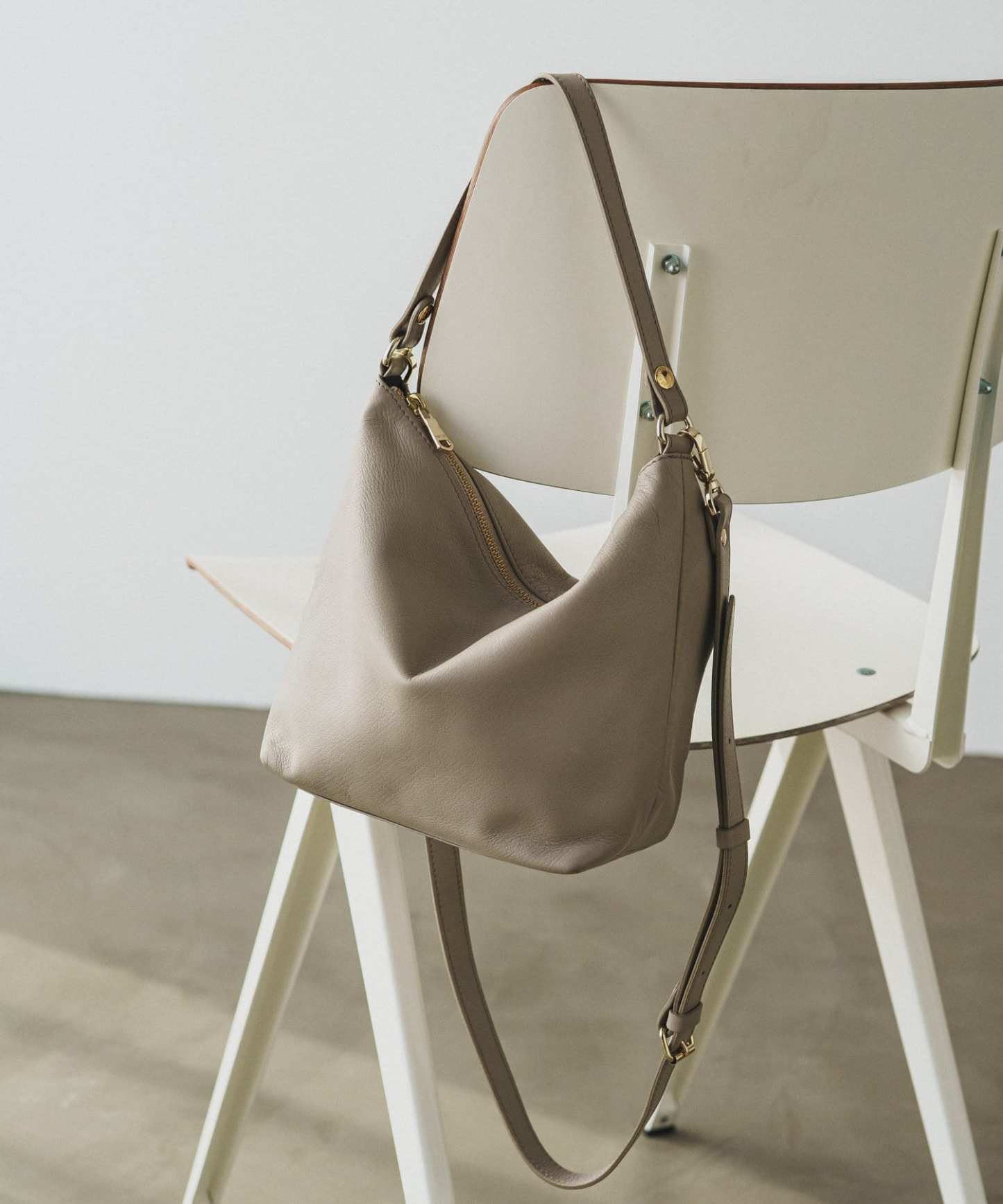 Russet Soft leather simple shoulder bag