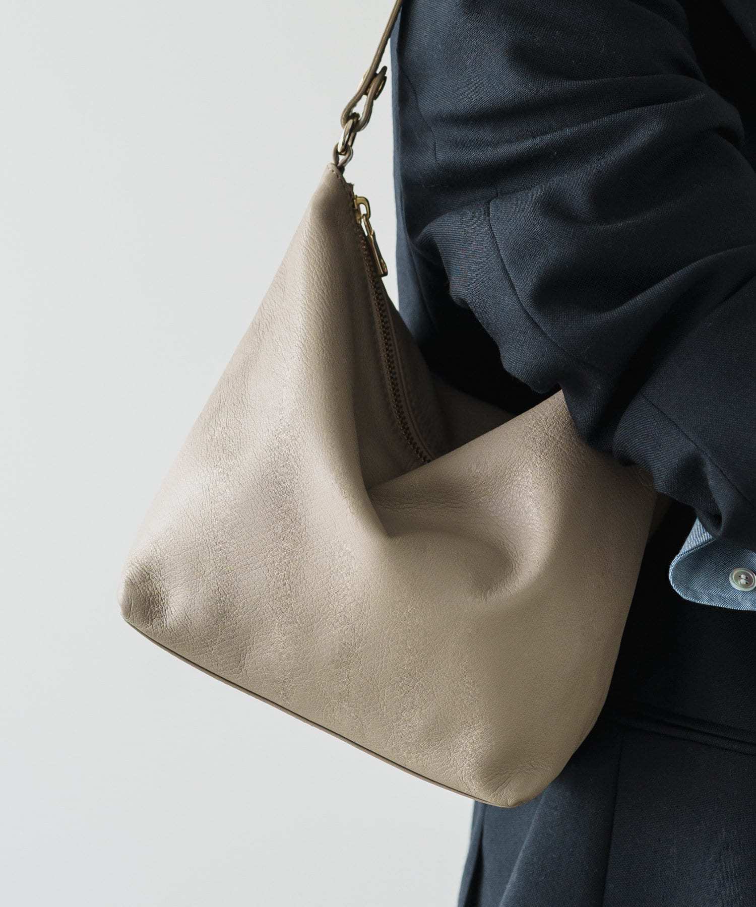 Russet Soft leather simple shoulder bag