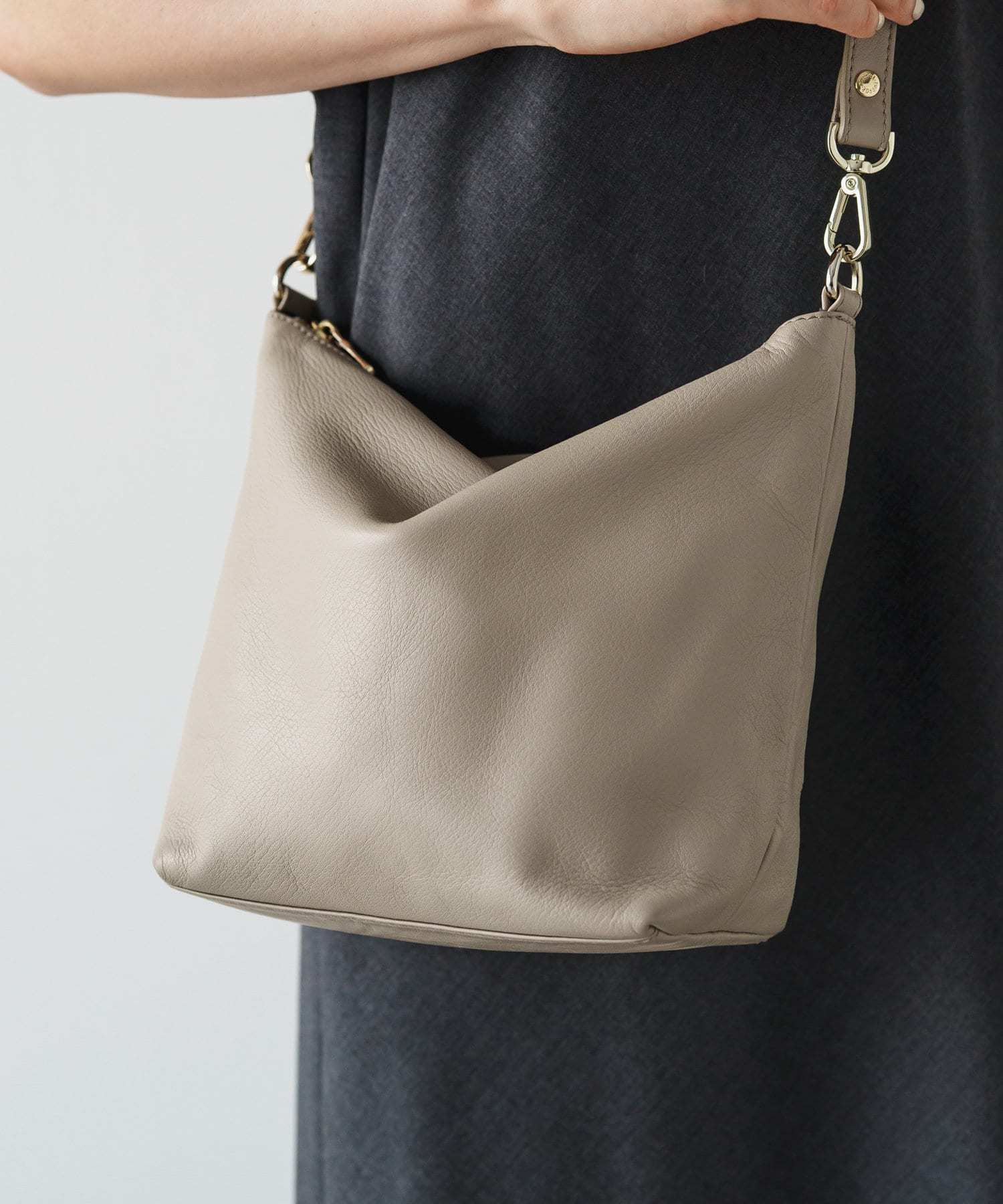 Russet Soft leather simple shoulder bag