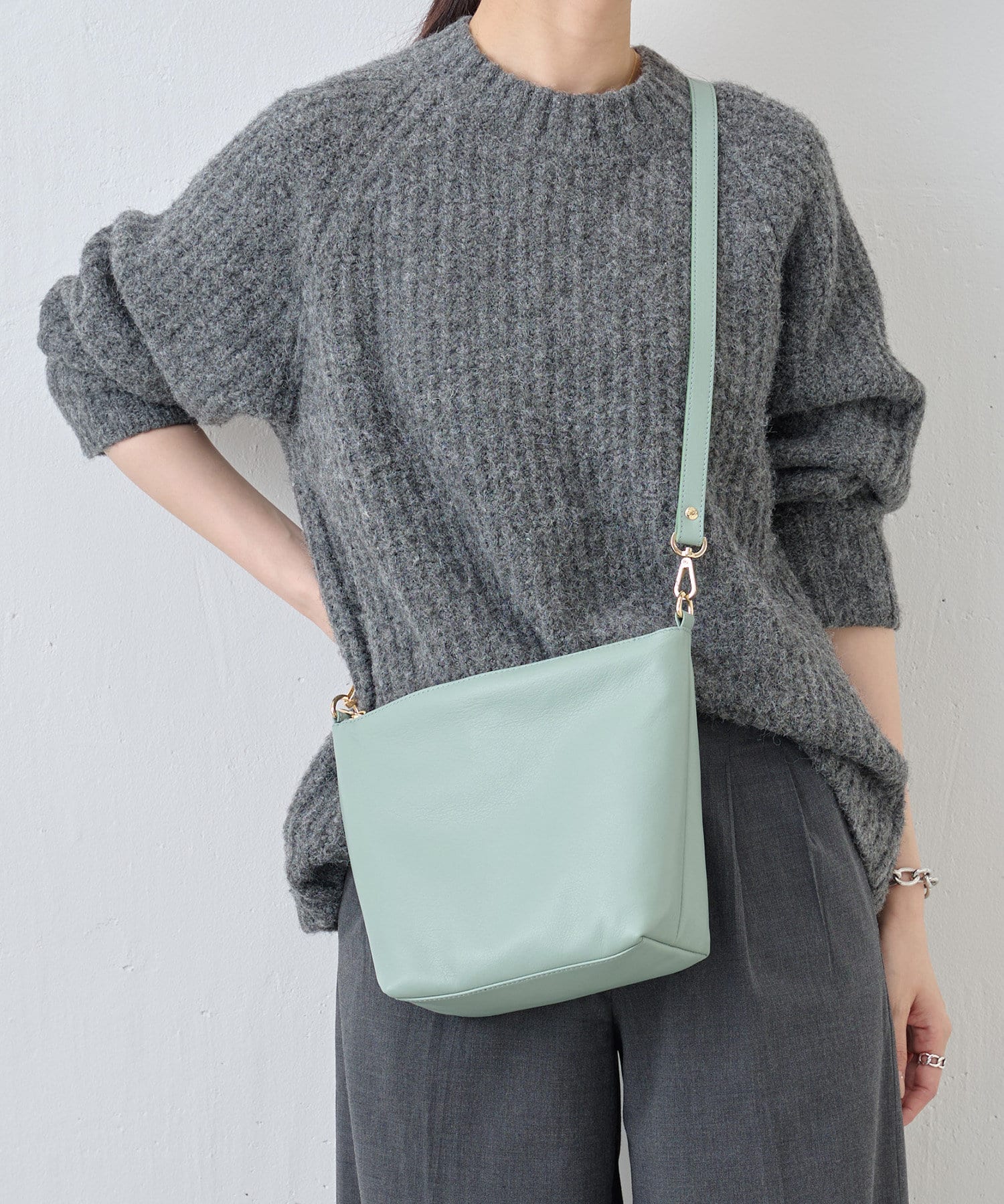 Russet Soft leather simple shoulder bag