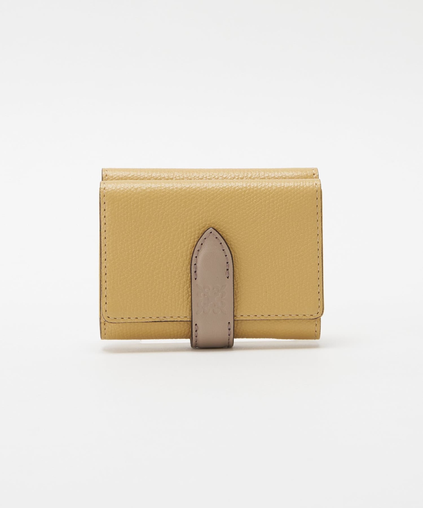 *4 - 6 WEEKS*(405)Russet Leather Belt Trifold Wallet