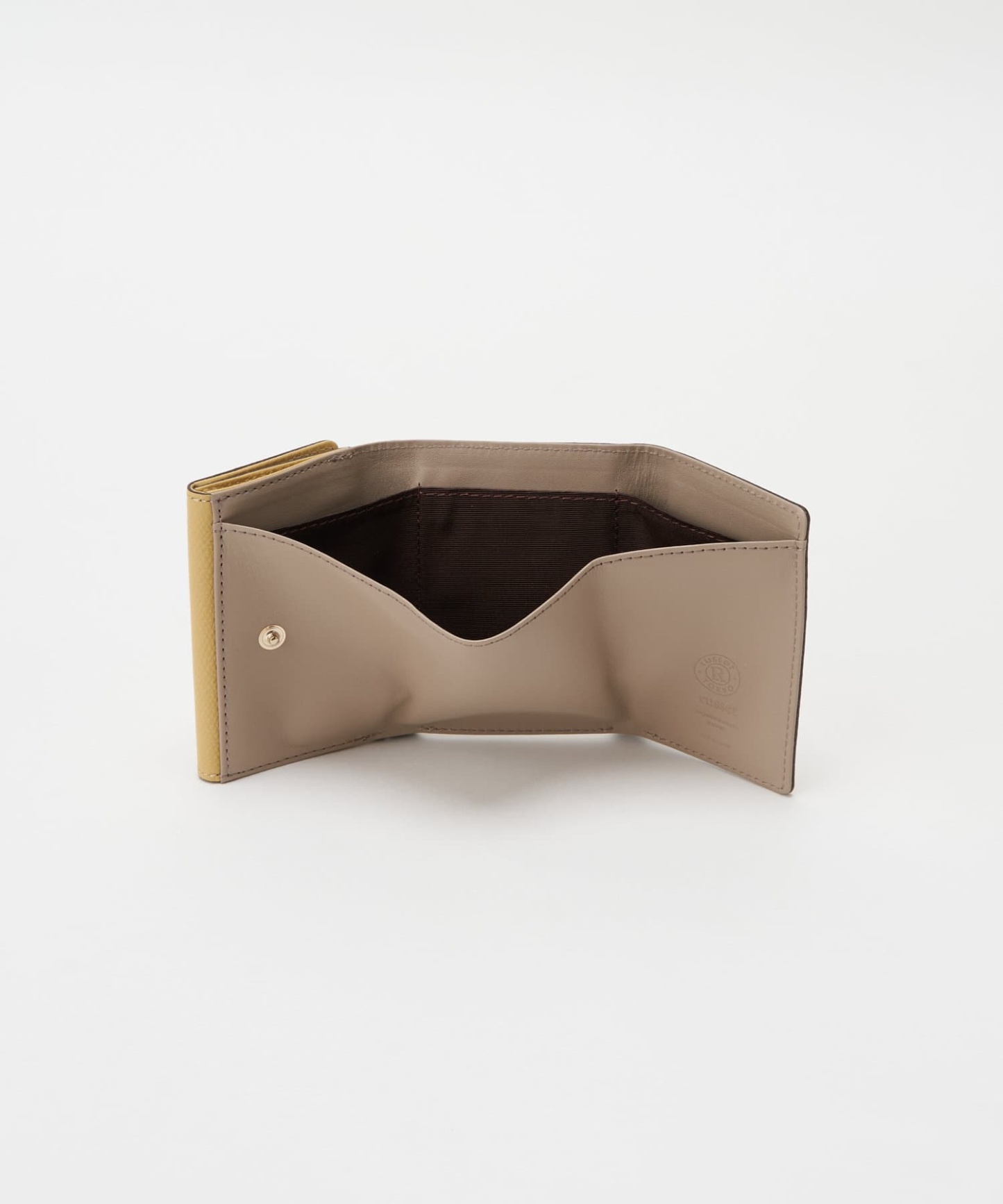 *4 - 6 WEEKS*(405)Russet Leather Belt Trifold Wallet