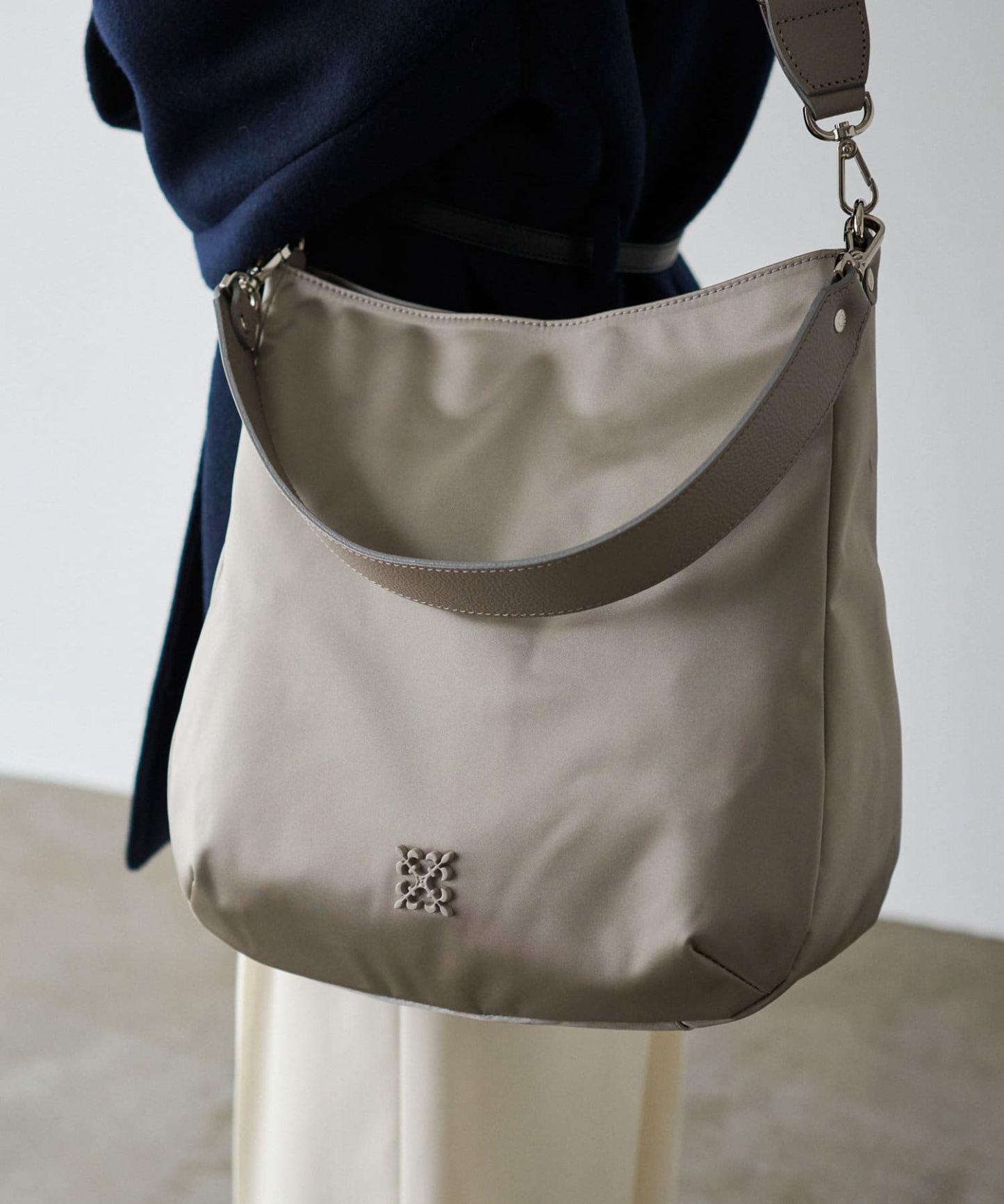 *4-6 WEEKS* (1468)Russet Clouds nylon large shoulder bag
