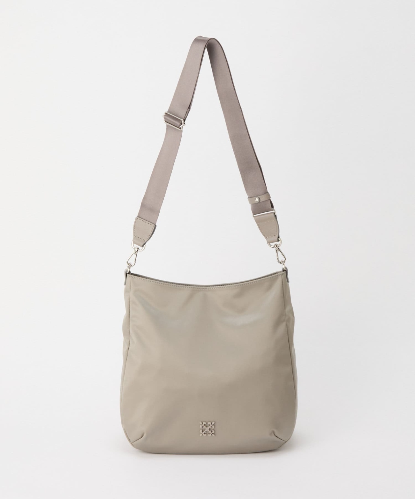 *4-6 WEEKS* (1468)Russet Clouds nylon large shoulder bag