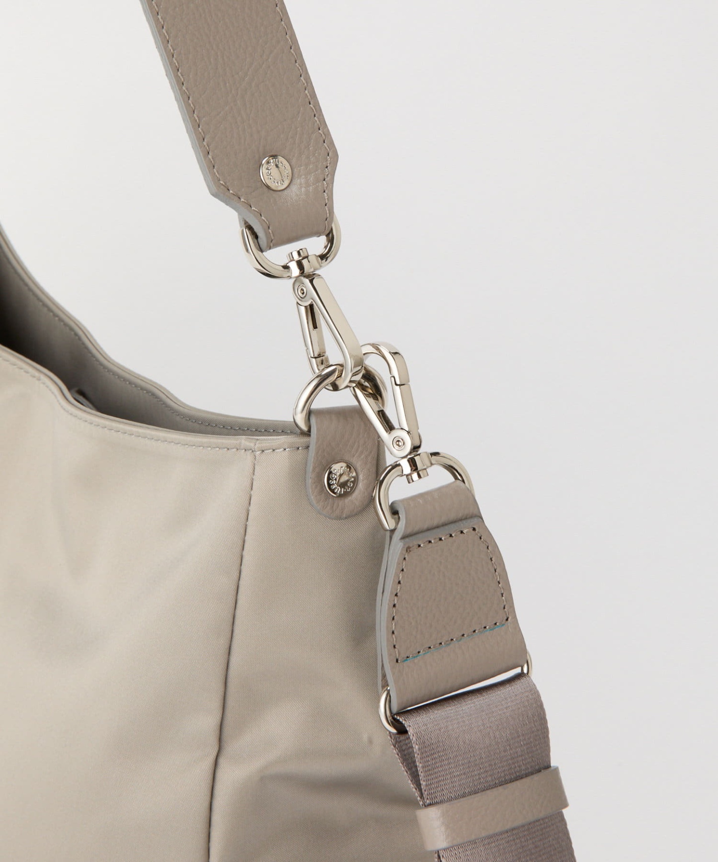 *4-6 WEEKS* (1468)Russet Clouds nylon large shoulder bag