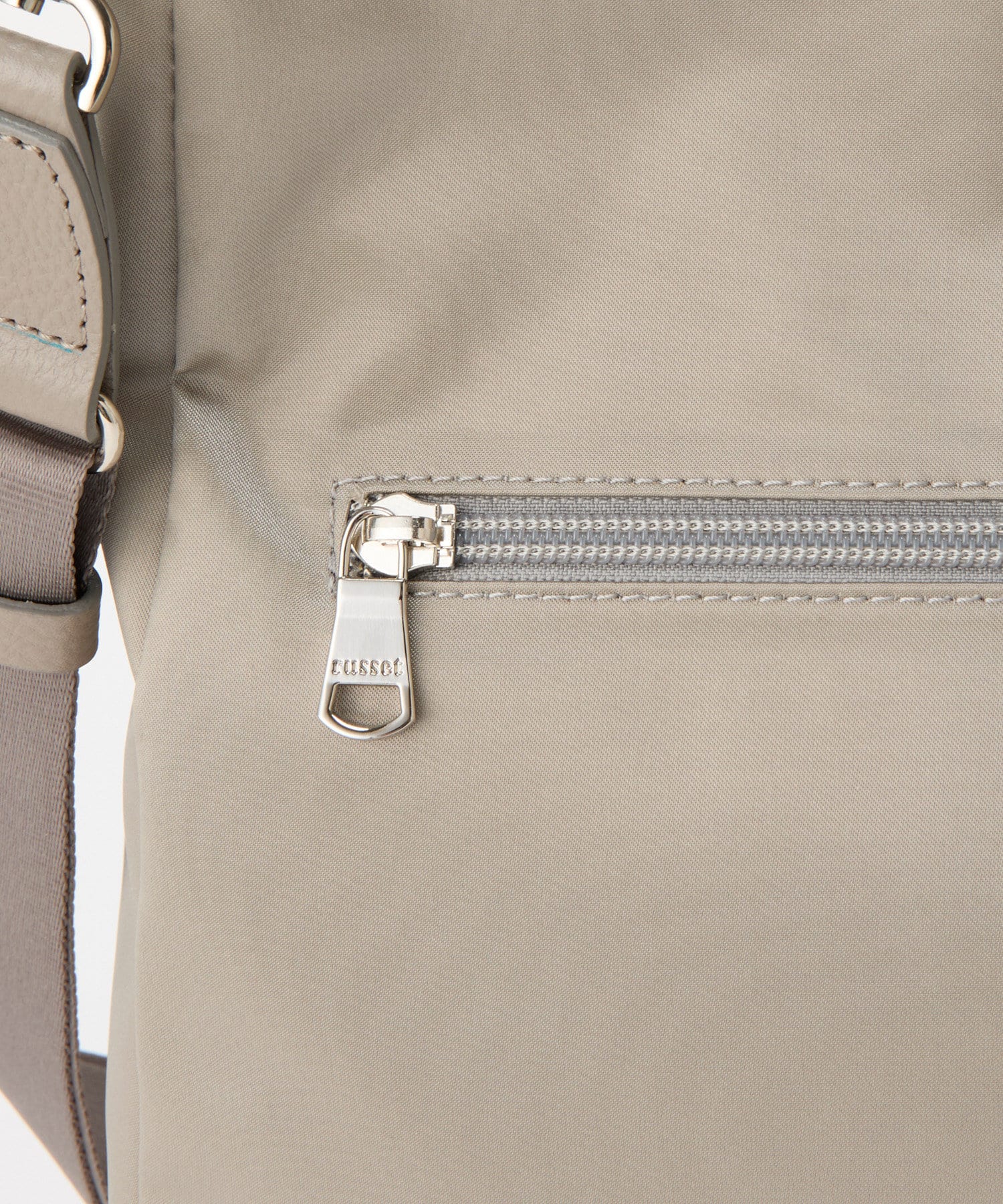 *4-6 WEEKS* (1468)Russet Clouds nylon large shoulder bag