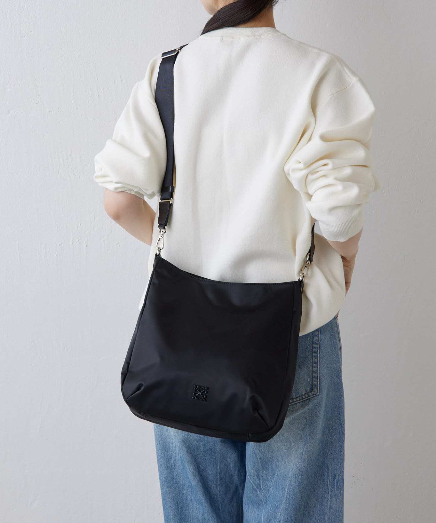 *4-6 WEEKS* (1468)Russet Clouds nylon large shoulder bag