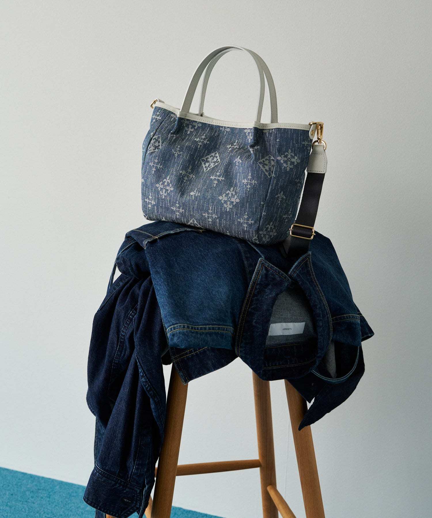 *4-6 WEEKS* (1465)Russet [Denim jacquard] 2way mini tote bag Indigo