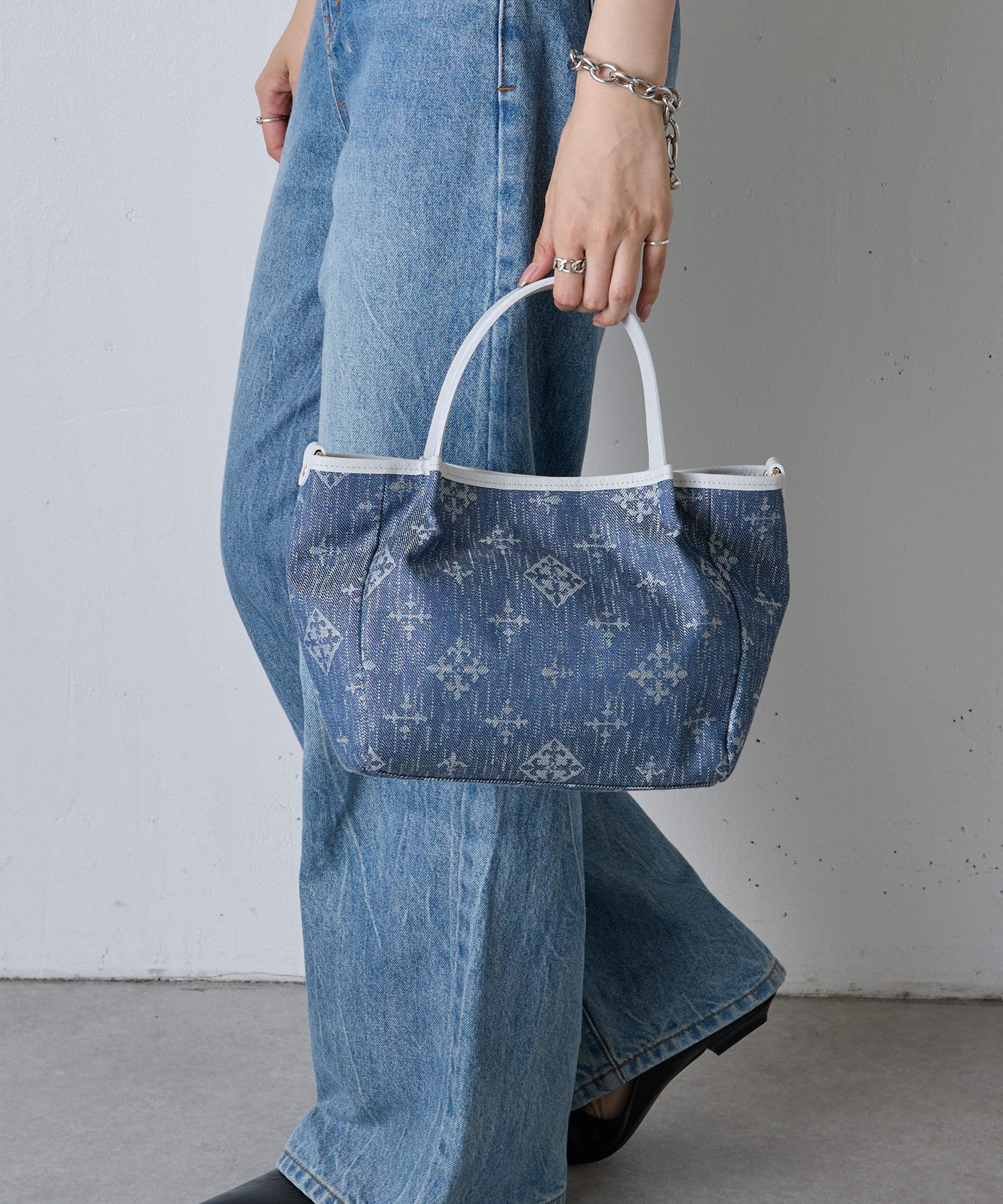 *4-6 WEEKS* (1465)Russet [Denim jacquard] 2way mini tote bag Indigo