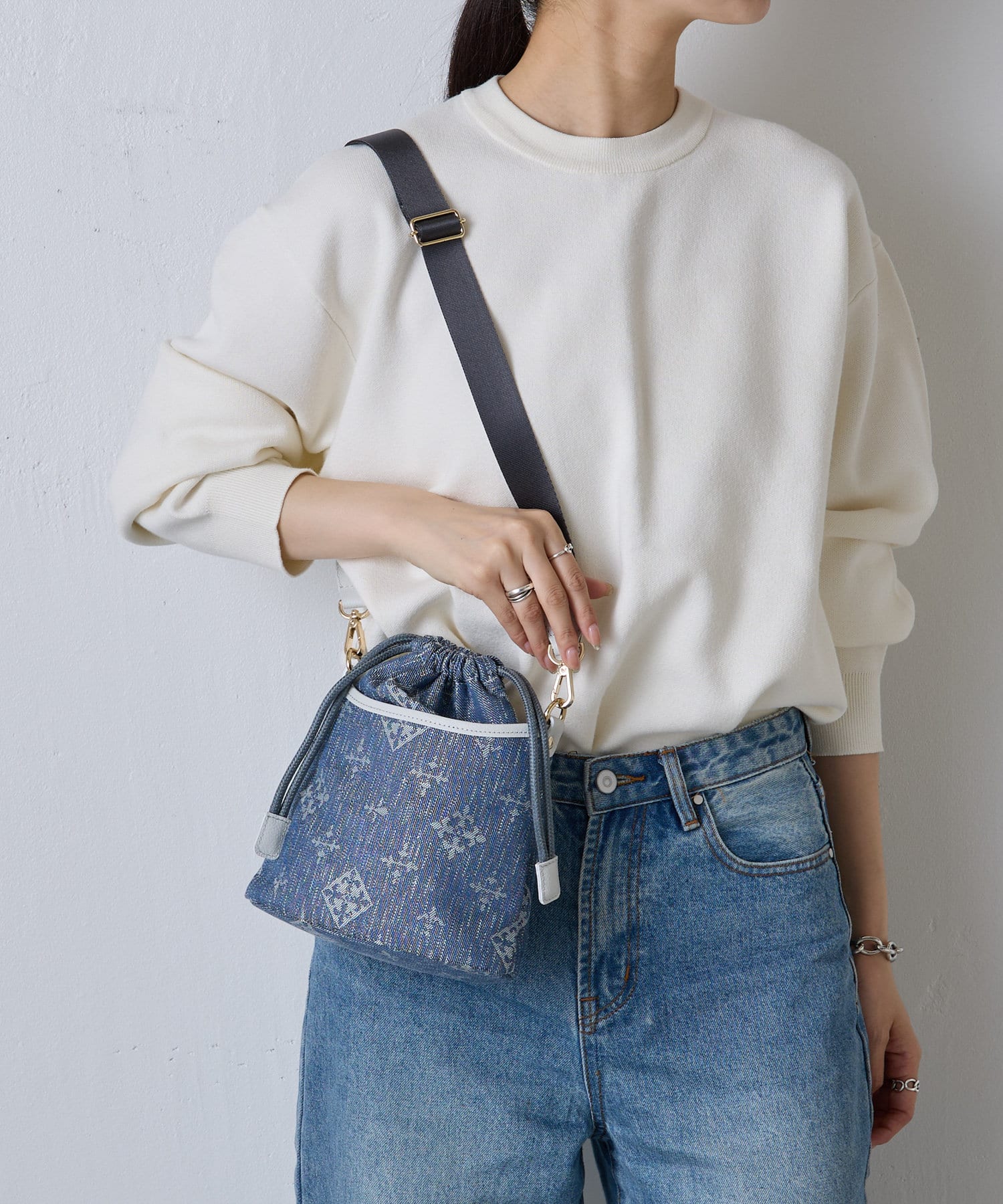 *4-6 WEEKS* (1221) LIMITED EDITION Russet [Denim jacquard] 2way drawstring mini shoulder bag Indigo