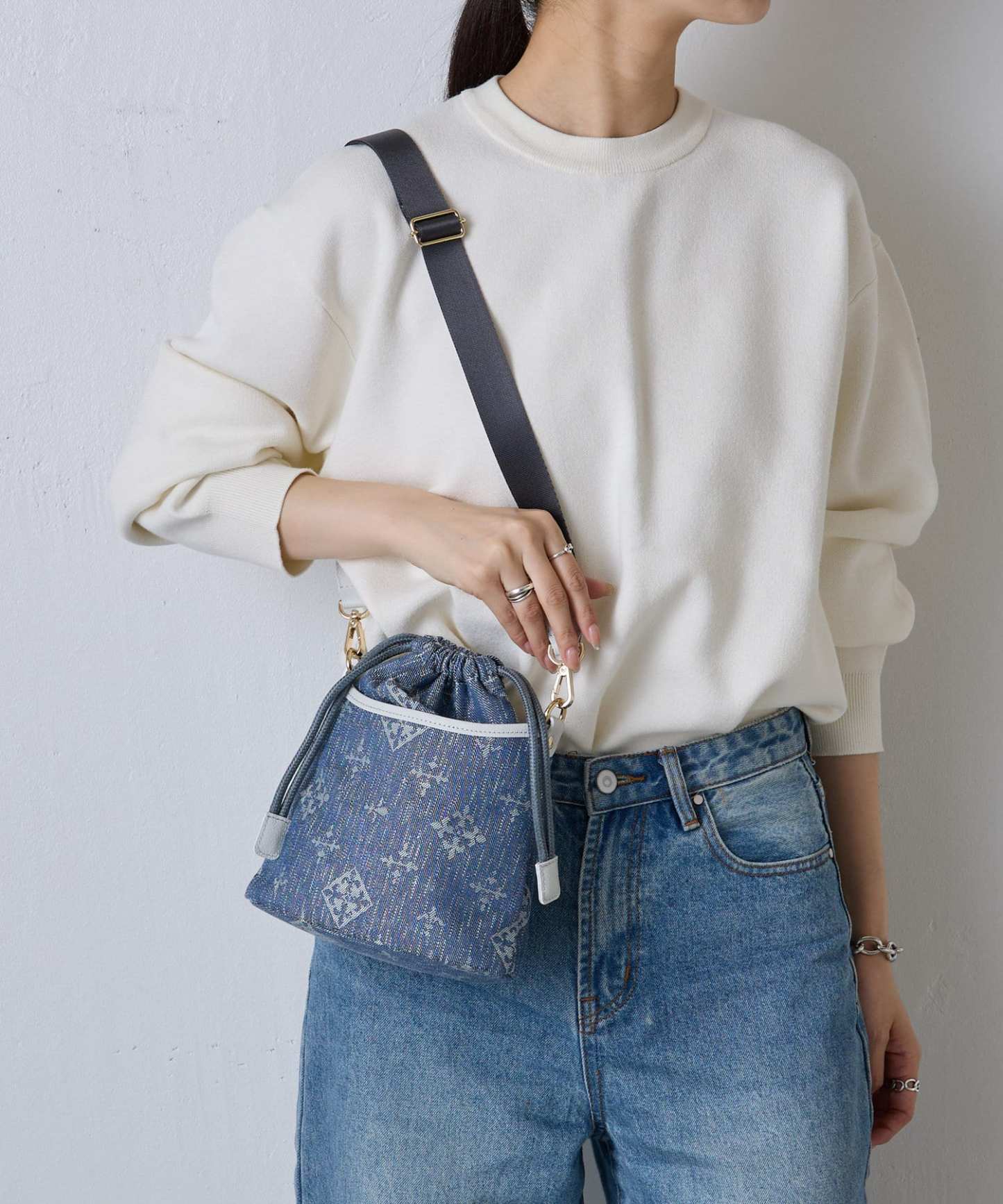 *4-6 WEEKS* (1221) LIMITED EDITION Russet [Denim jacquard] 2way drawstring mini shoulder bag Indigo