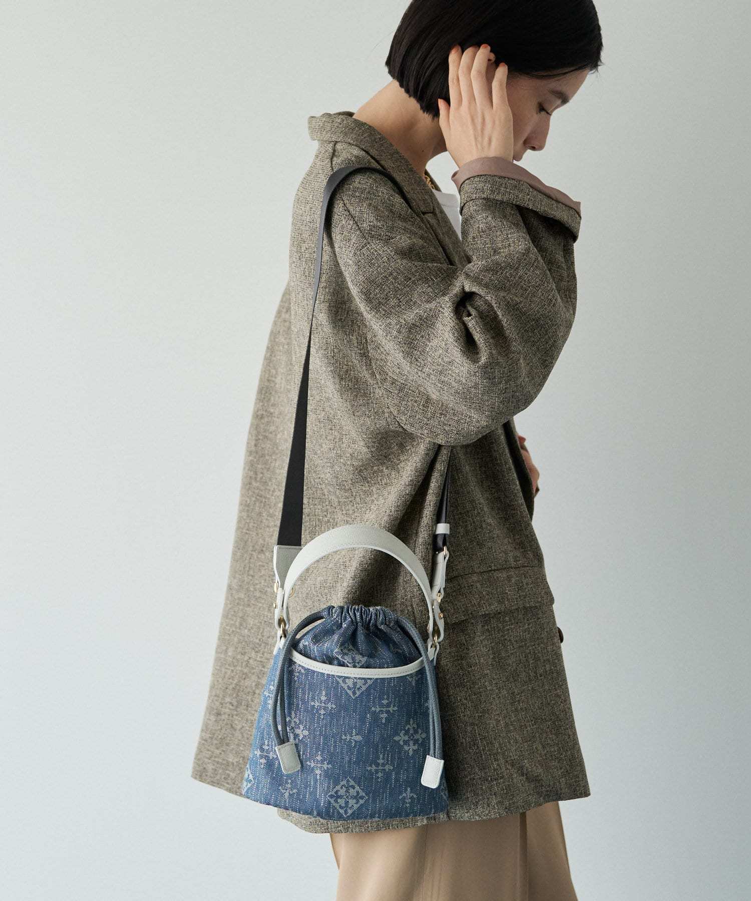 *4-6 WEEKS* (1221) LIMITED EDITION Russet [Denim jacquard] 2way drawstring mini shoulder bag Indigo