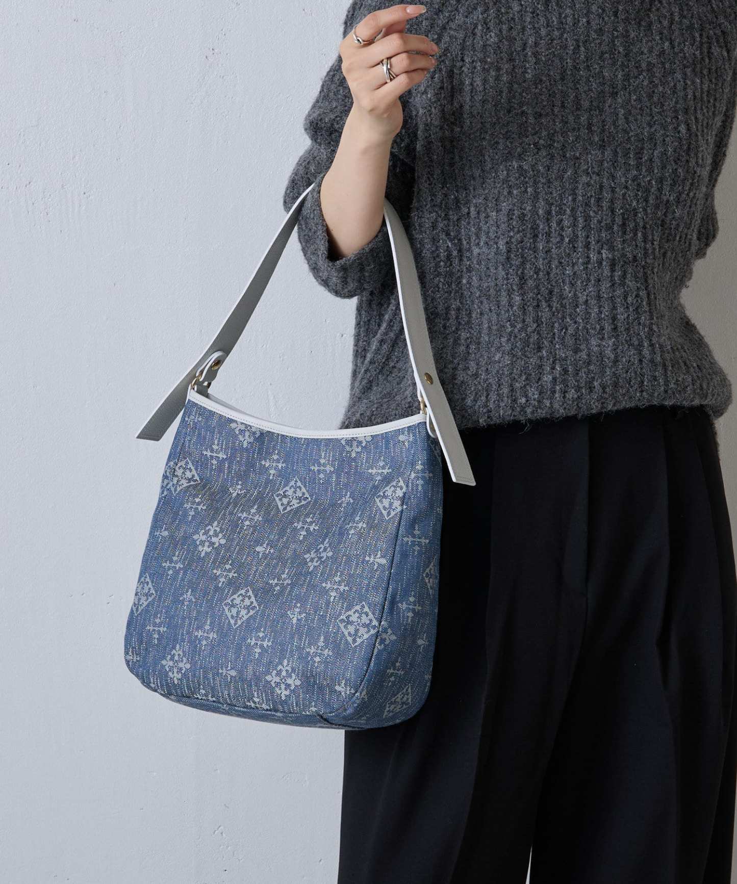 Russet [Denim jacquard] 2way shoulder bag Indigo