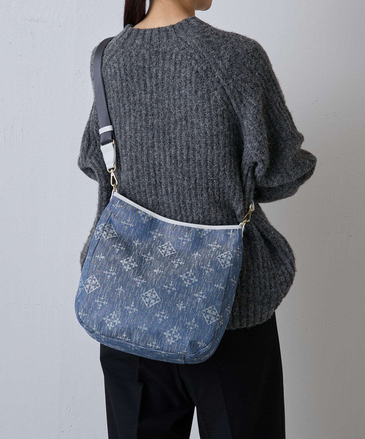 Russet [Denim jacquard] 2way shoulder bag Indigo
