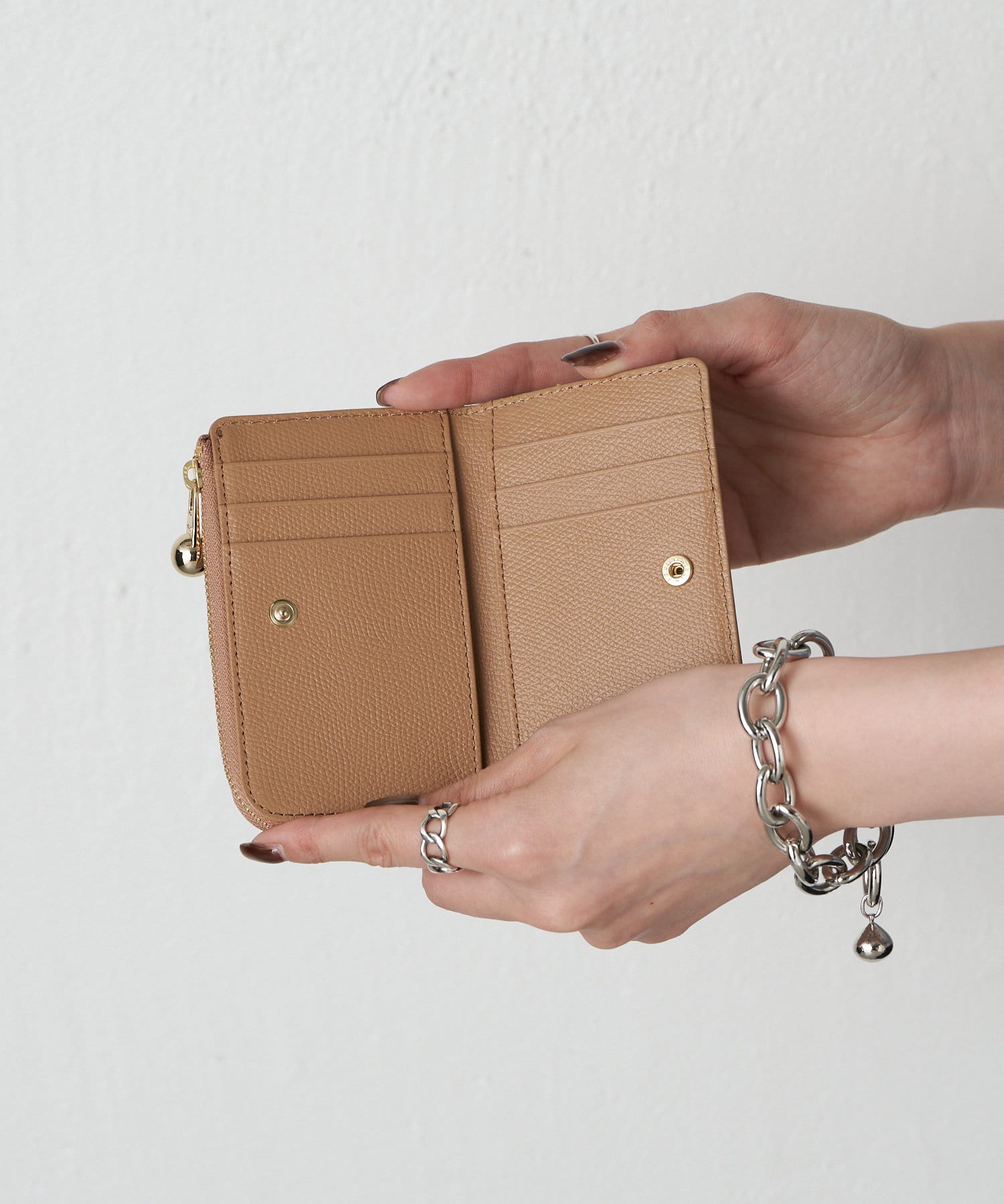 *4 - 6 WEEKS* (423)Russet Bifold fragment case