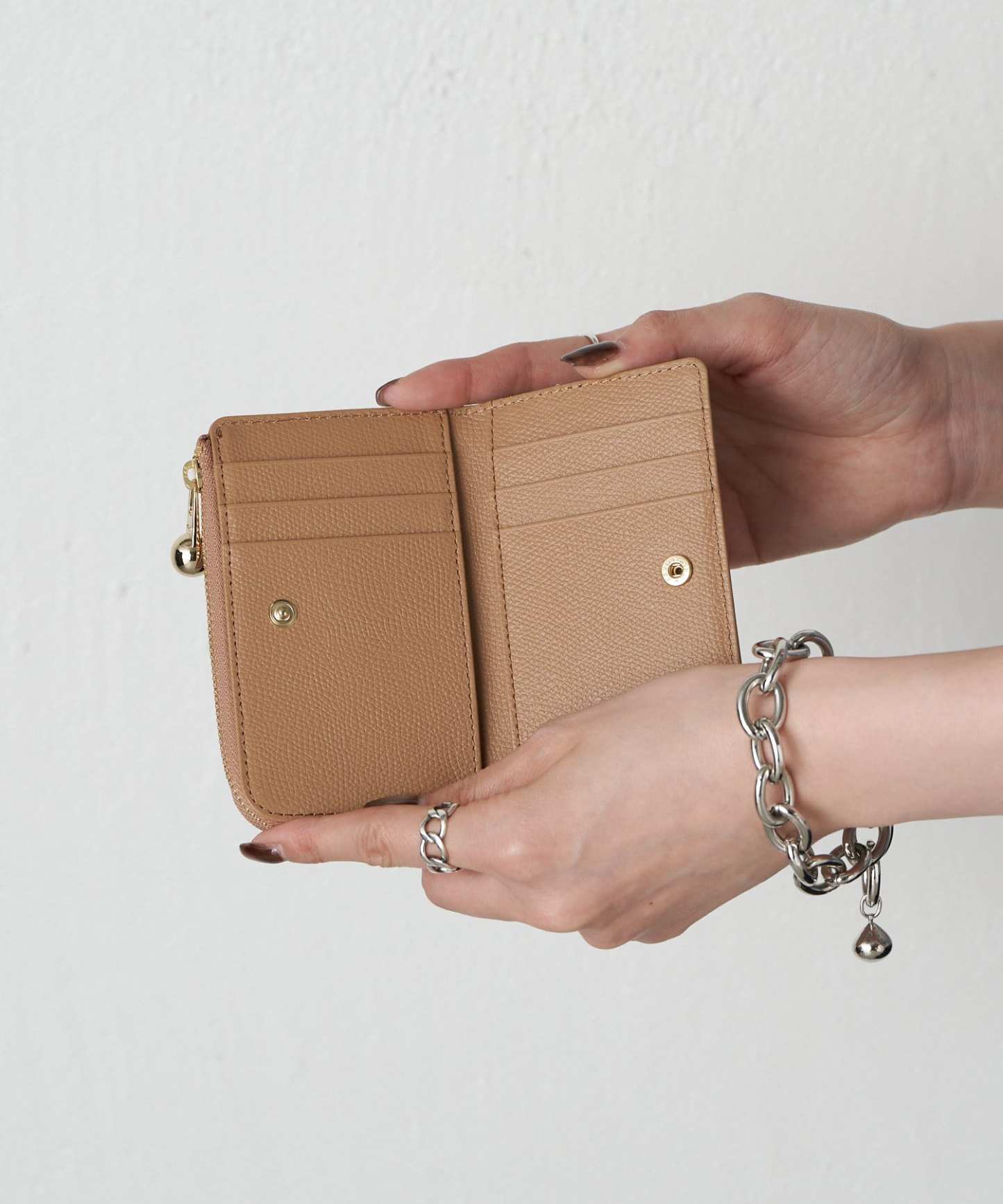 *4 - 6 WEEKS* (423)Russet Bifold fragment case