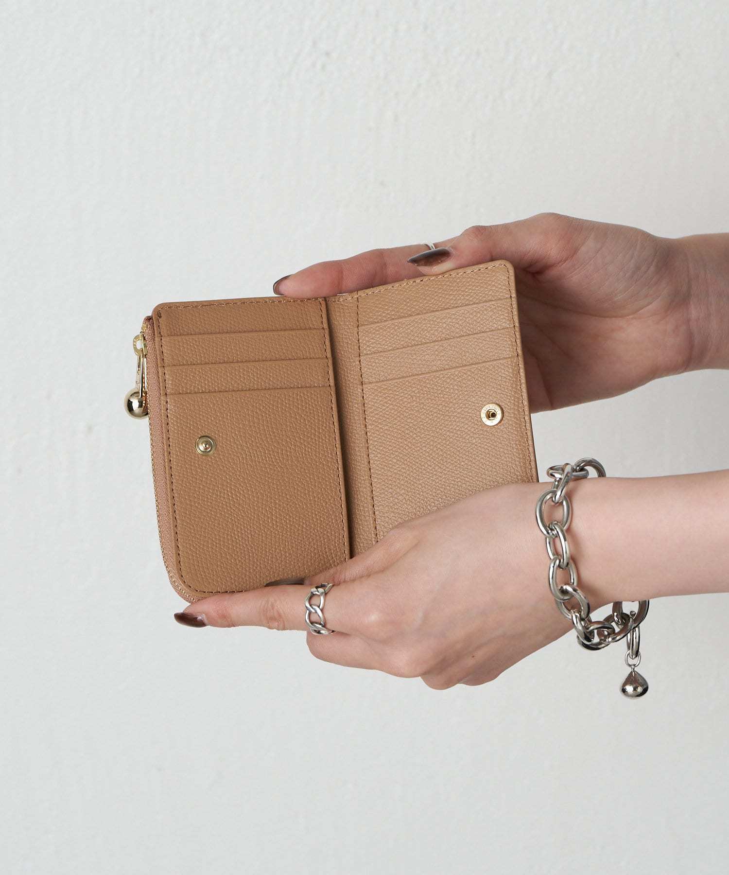 *4 - 6 WEEKS* (423)Russet Bifold fragment case