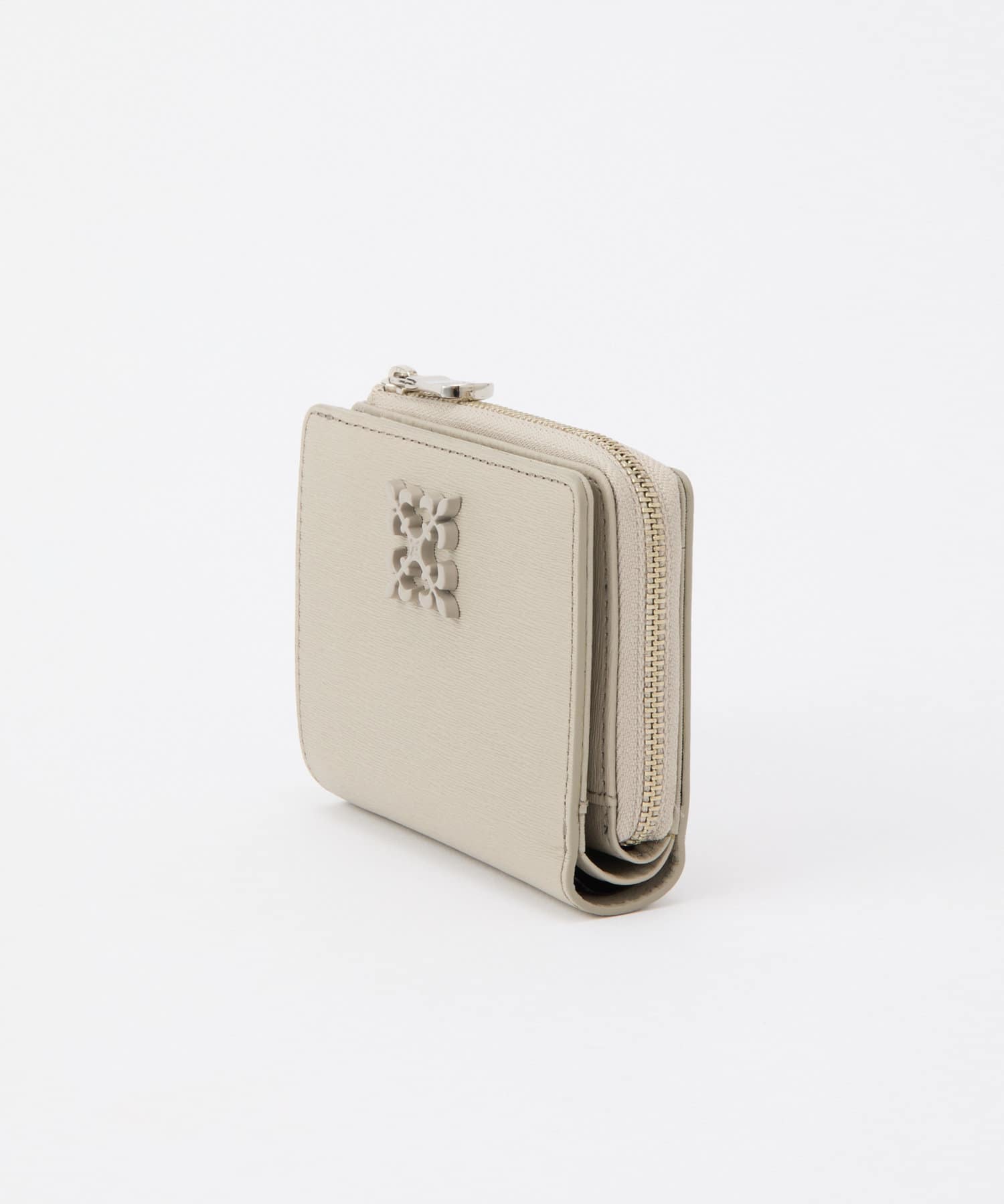 *4 - 6 weeks* (419) Russet [Water grain leather] Monogram plate half wallet