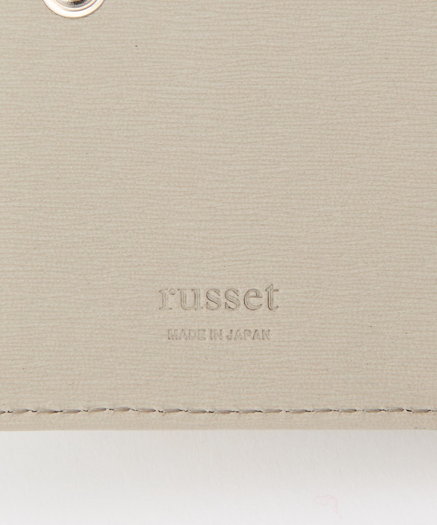 *4 - 6 weeks* (419) Russet [Water grain leather] Monogram plate half wallet